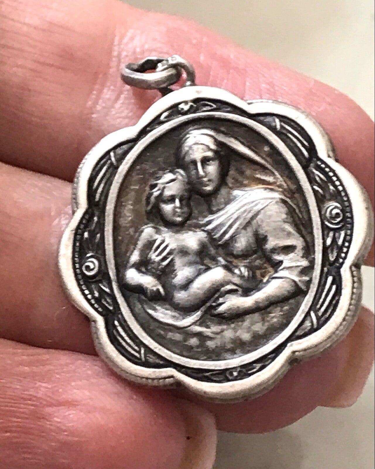 Antik Edel Anhänger Kettenanhänger Silber christlich Maria Mutter Gottes Jesus