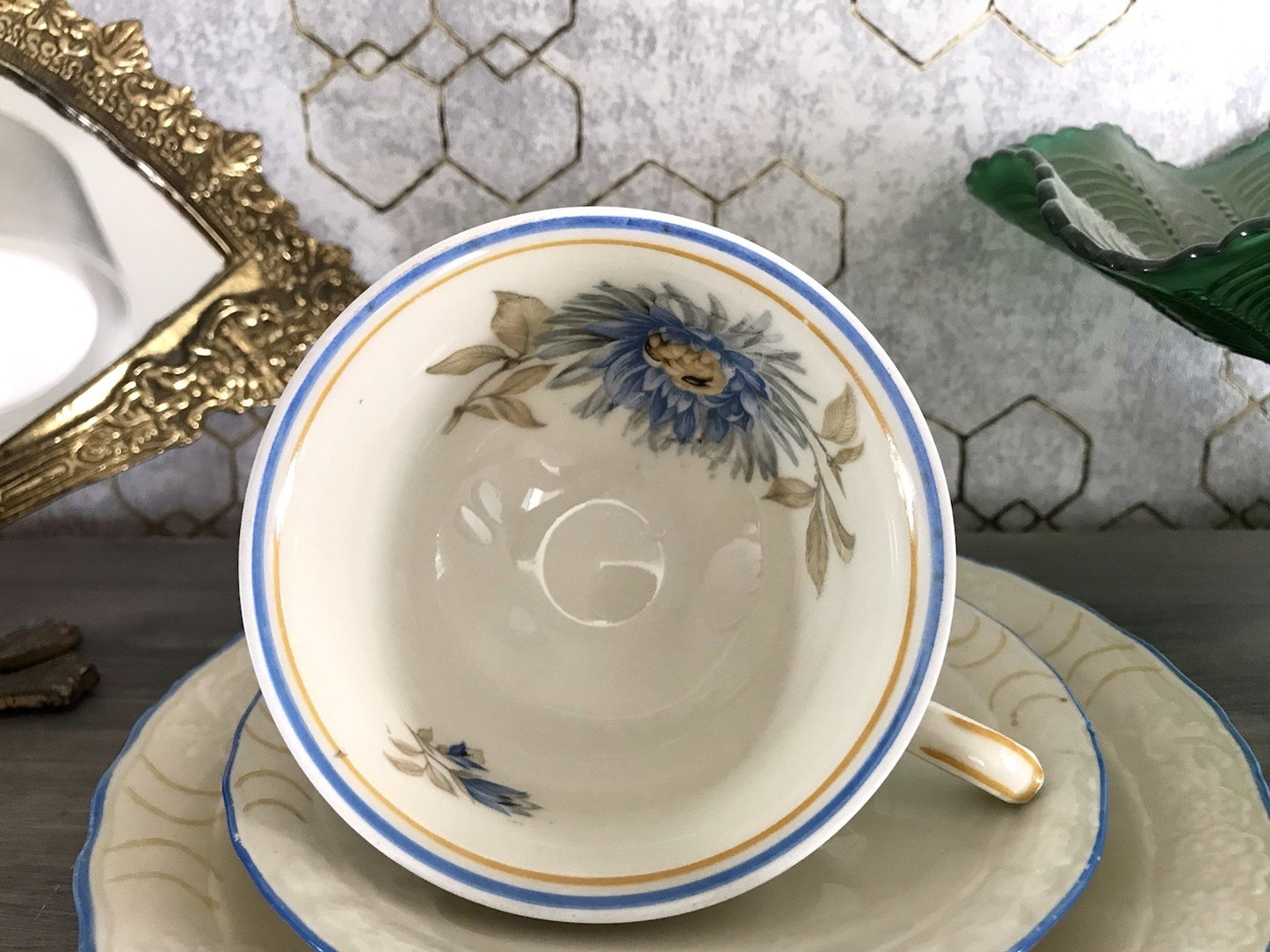 Antik Art Déco Porzellan 1 Kaffee-Gedeck Sammeltasse Distel? Motiv elfenbein