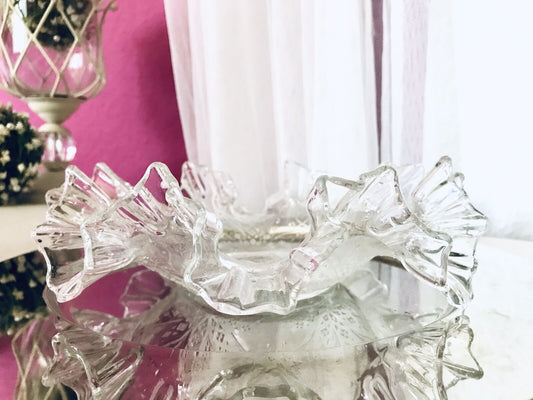 Antik Jugendstil gewellter Serviettenrand Pressglas Schale Glas so schön!
