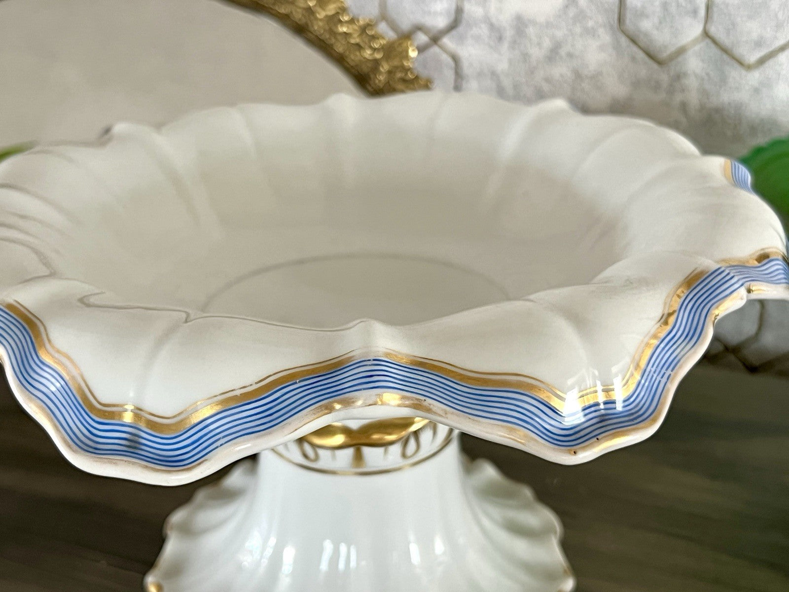 Antik Biedermeier Porzellan Fußschale Schale  ca. 1830 Pressmarke N So SCHÖN!!