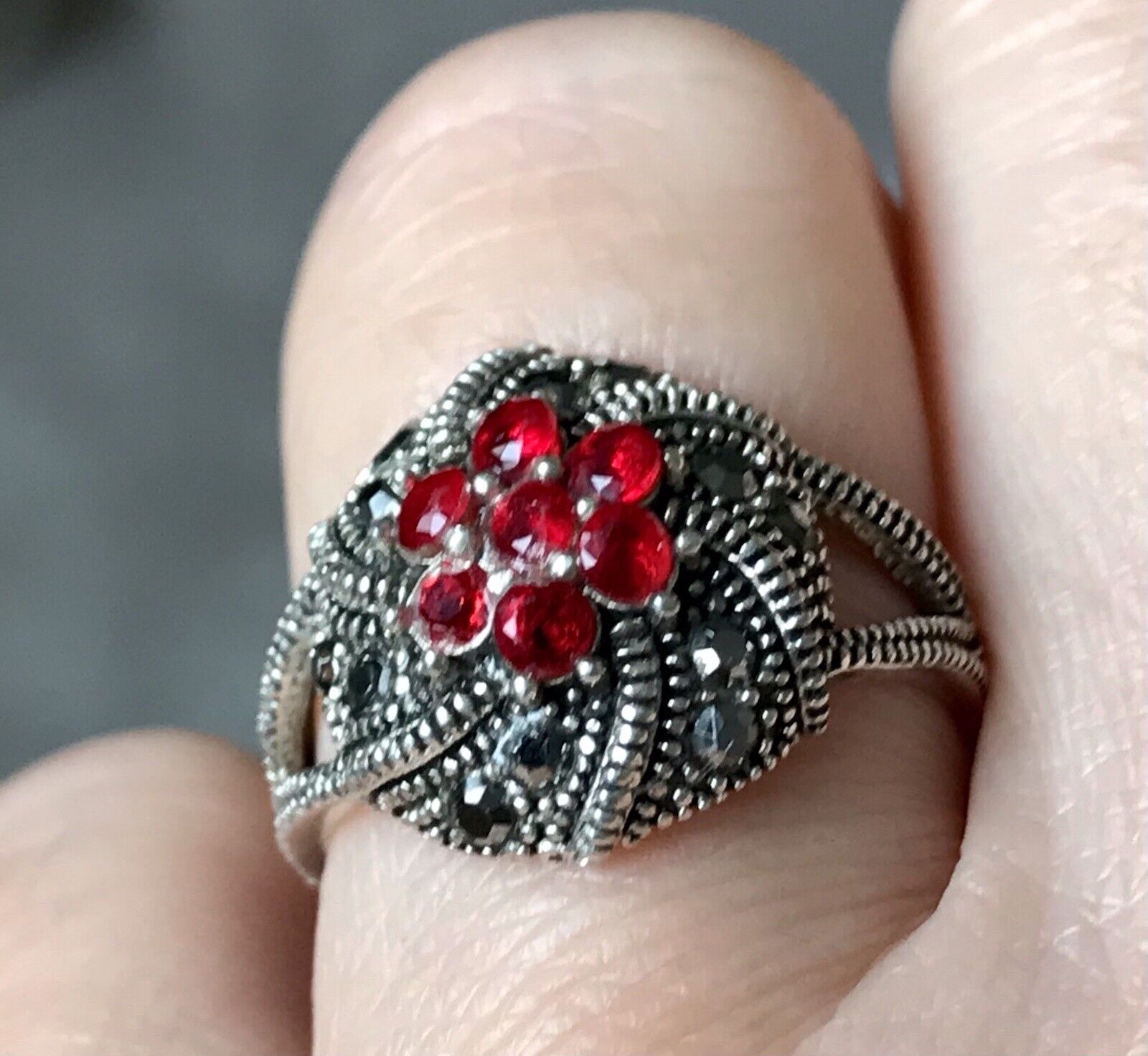 Alt antikisiert Damen Ring Silber 925 SUPER rote Steine Markasite Gr.55