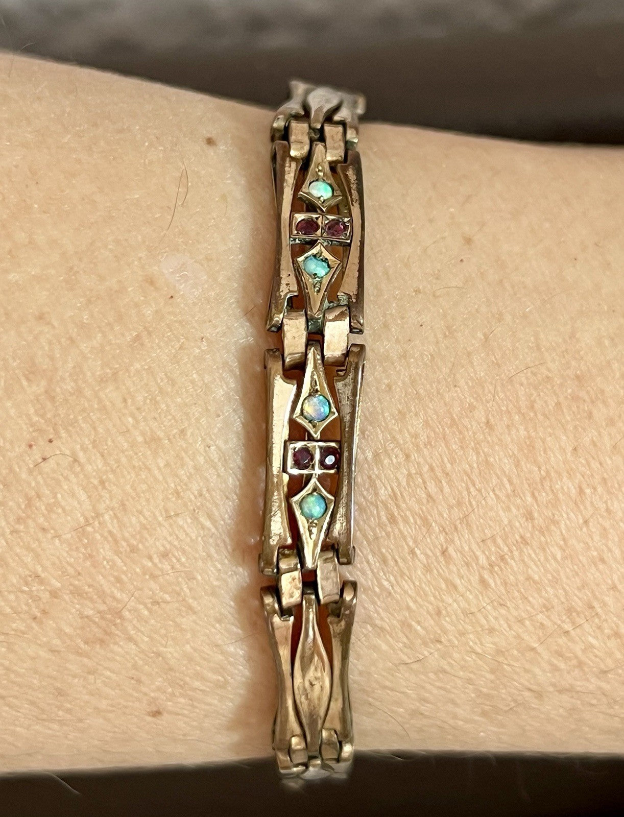 Antik Jugendstil -1900 Glieder- Armband opalisierende Steine vergoldet