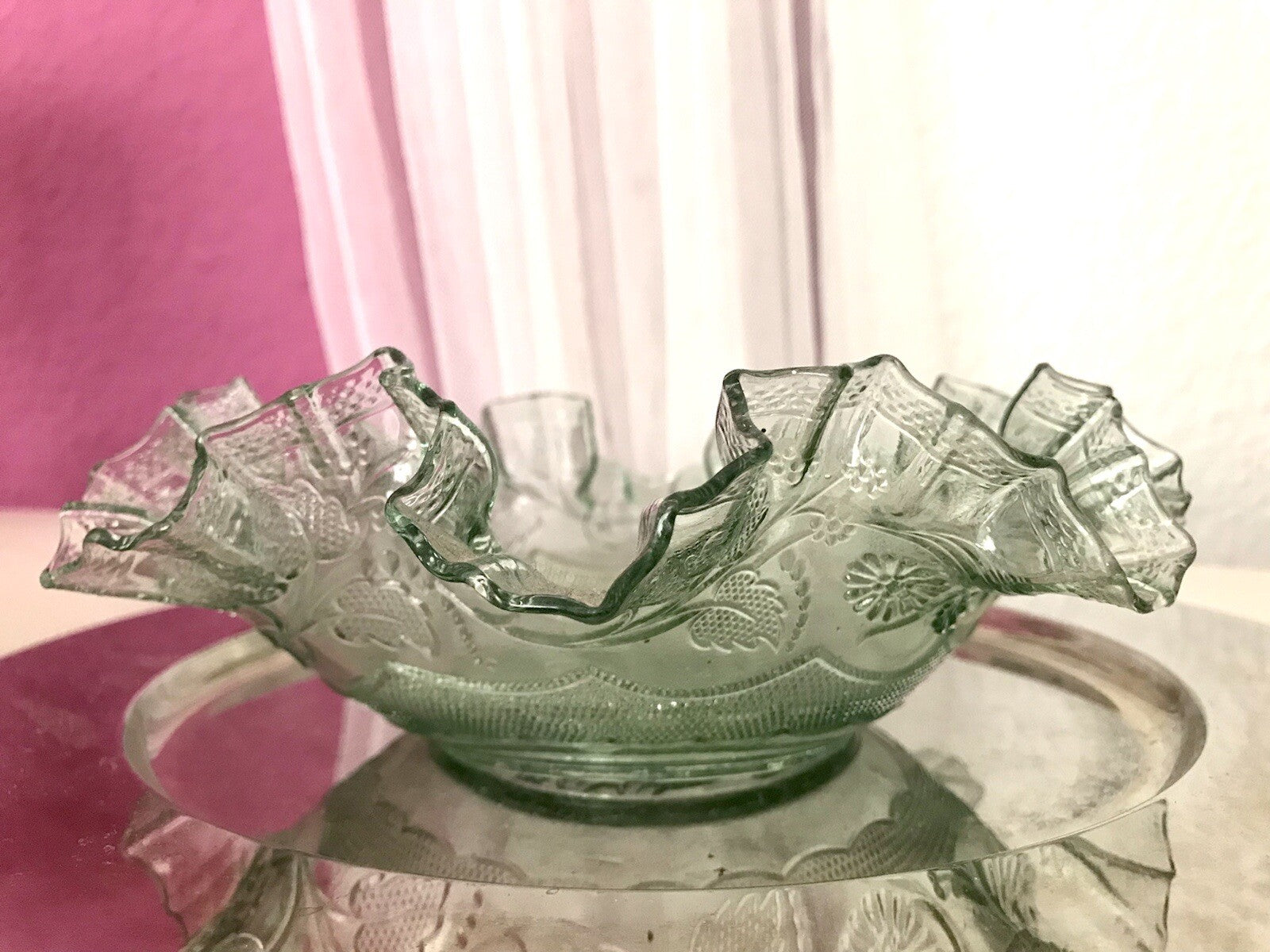 Antik Jugendstil gewellter Serviettenrand Pressglas Schale Glas so schön! grün