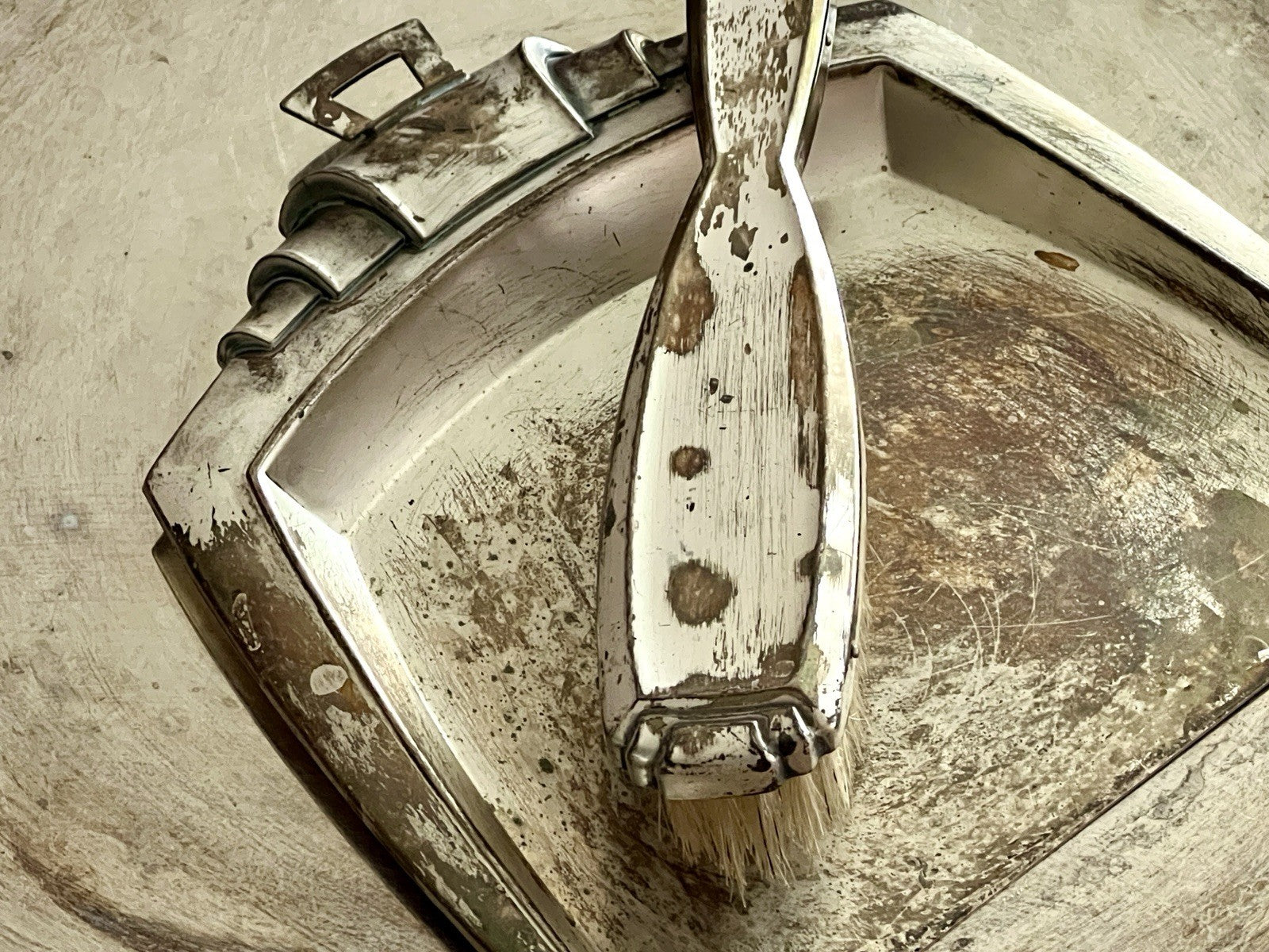 Antik Art Deco Tisch Kehrset Kehrgarnitur Krümmelkehrer versilbert Bauhaus