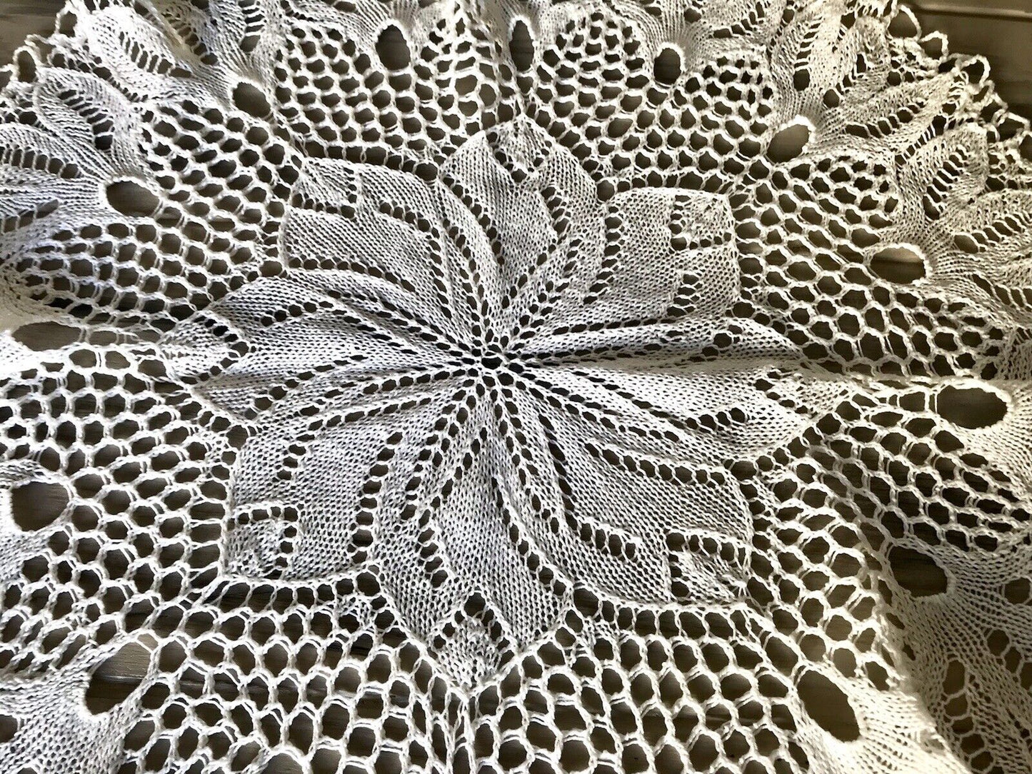 Antik alt Spitze weiß Tischdecke rund 57 cm Baumwolle gestrickt  So Schön!