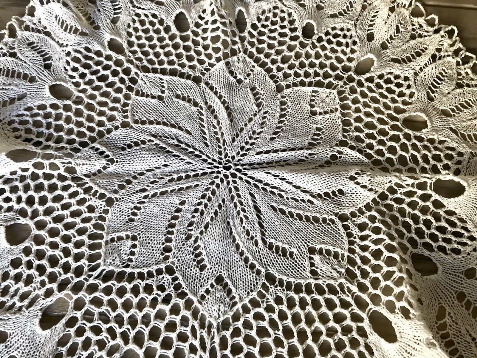 Antik alt Spitze weiß Tischdecke rund 57 cm Baumwolle gestrickt  So Schön!