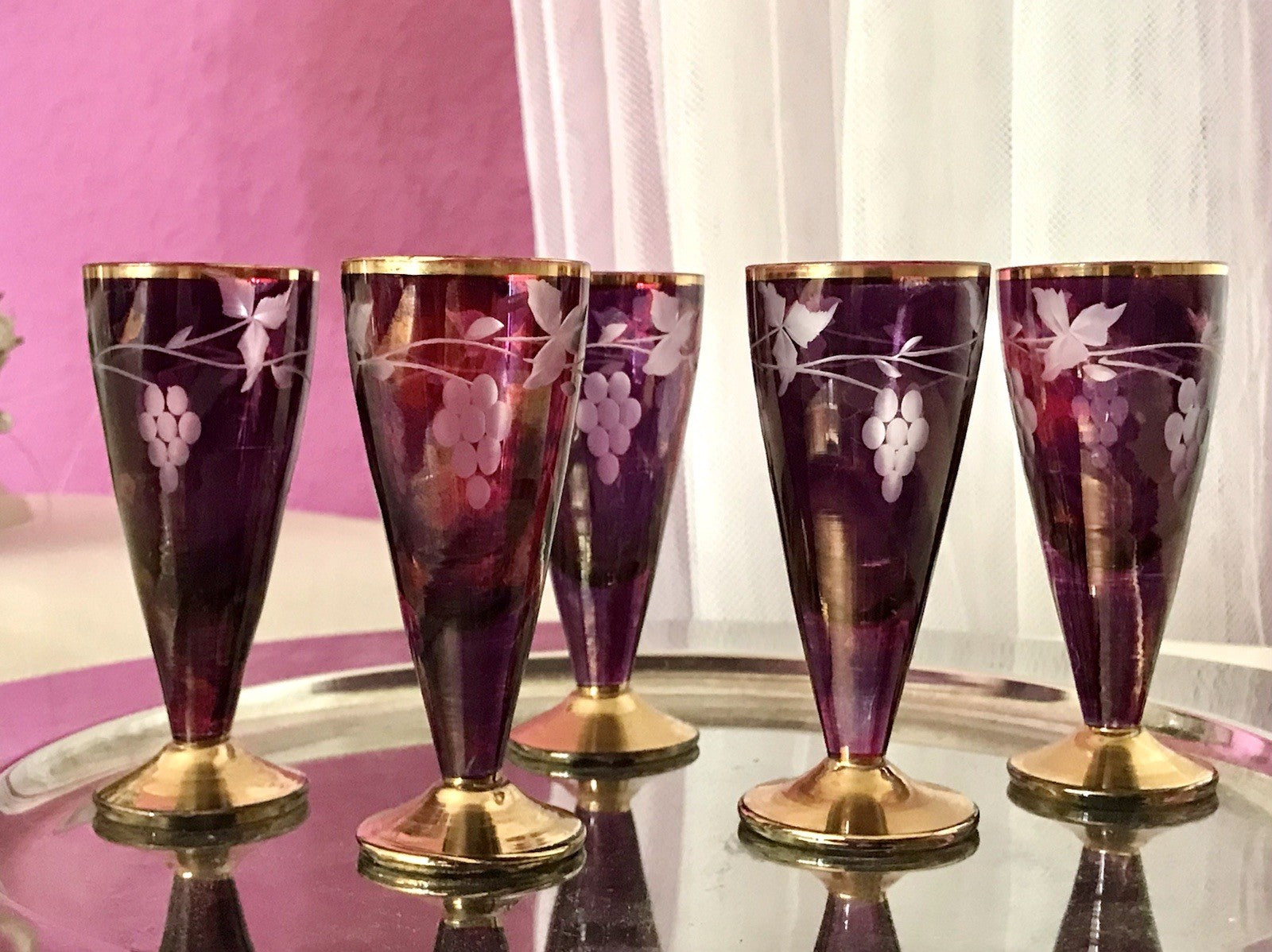 Antik Jugendstil Art Déco 5 Pinnchen Schnapsgläser Golddekor Gläser Schliff ROT