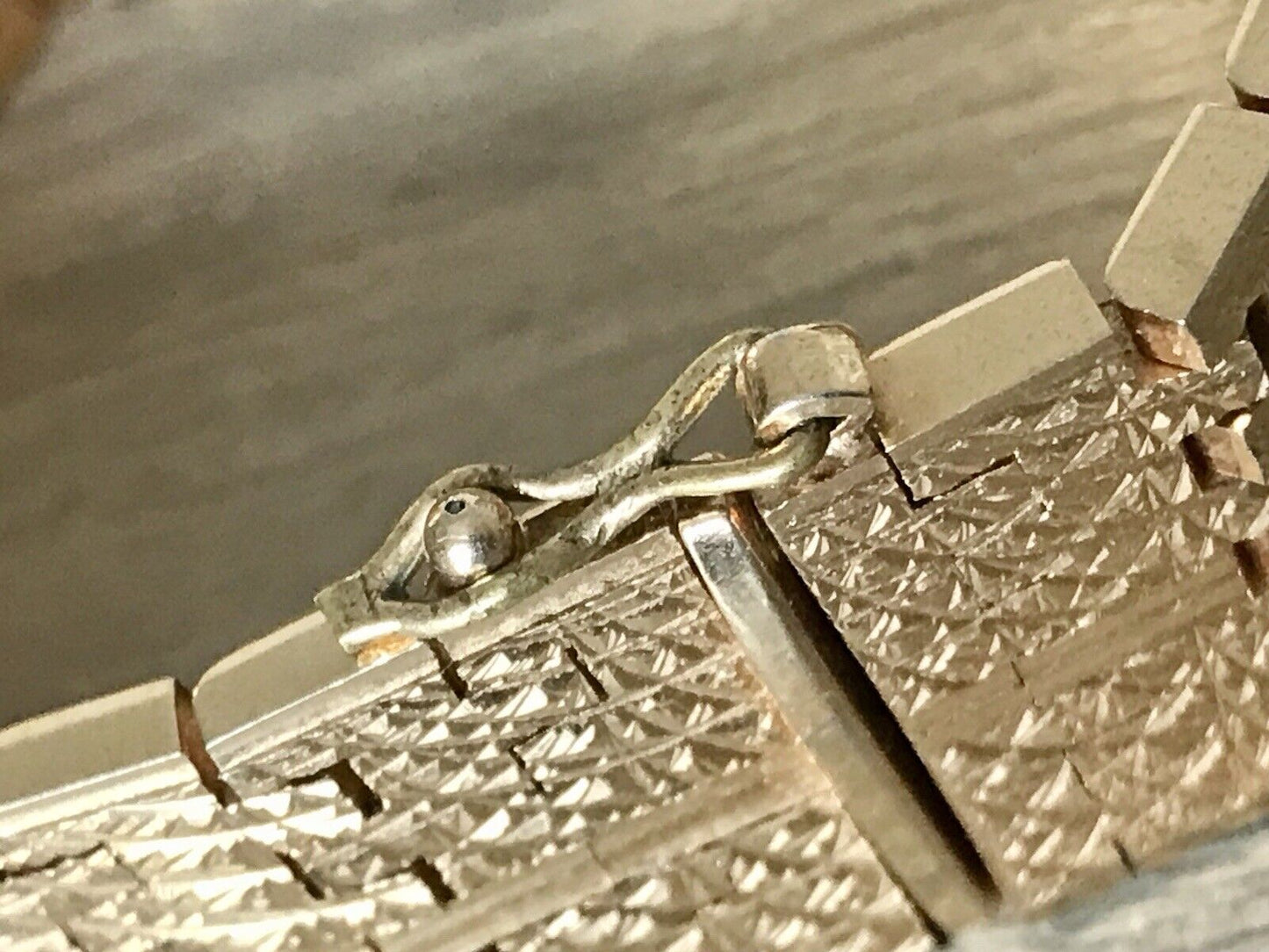 Vintage wunderschönes breites Teppicharmband Armband vergoldet
