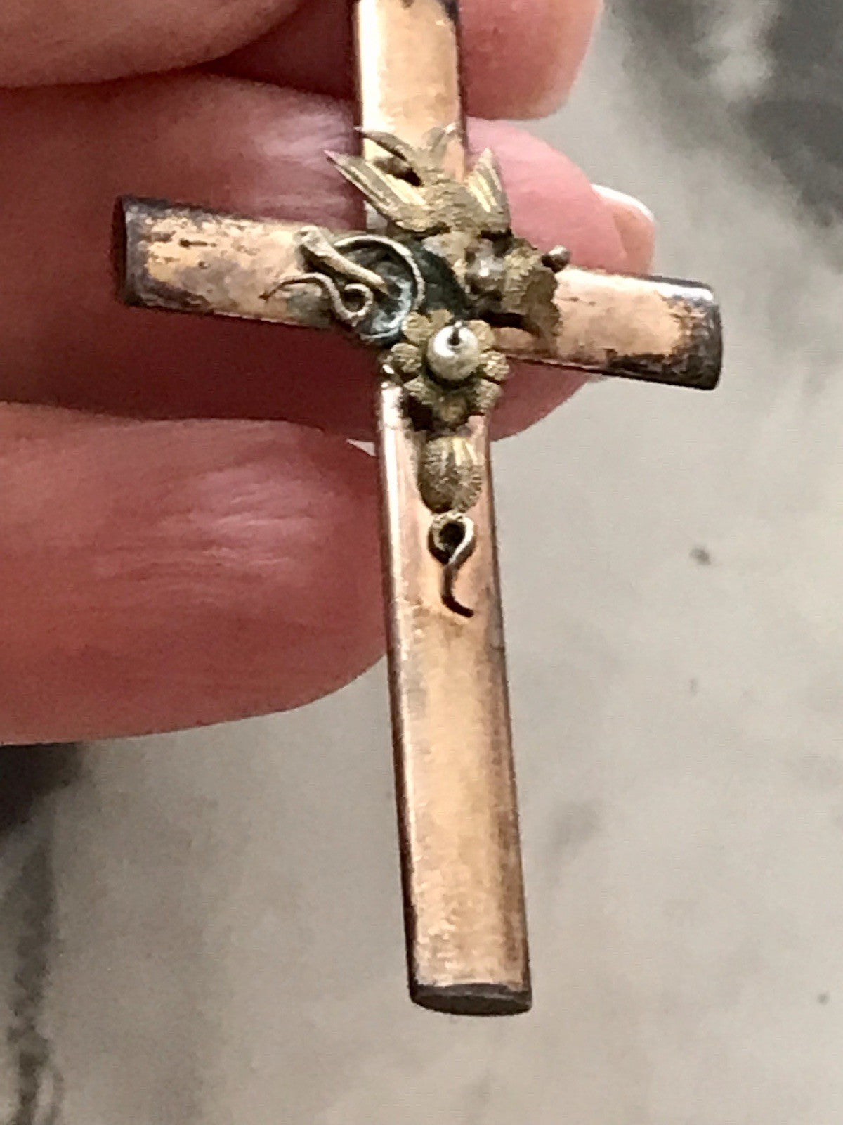 Antik Kettenanhänger  Anhänger Schaumgold? Walzgold? gold Doublè? Kreuz Perle