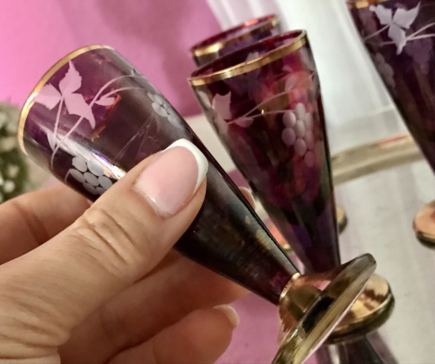 Antik Jugendstil Art Déco 5 Pinnchen Schnapsgläser Golddekor Gläser Schliff ROT