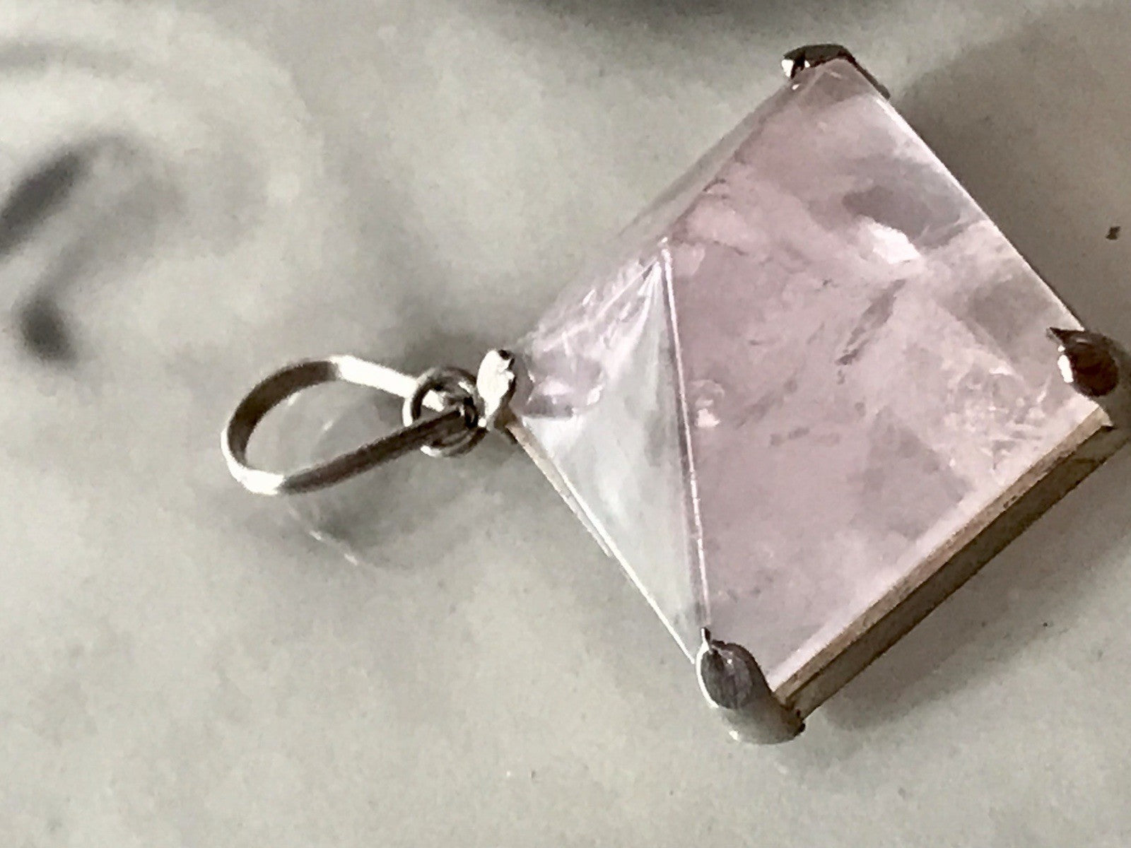 Anhänger Silber Halskette Anhänger Rosenquarz Pyramide Herzaktivierer