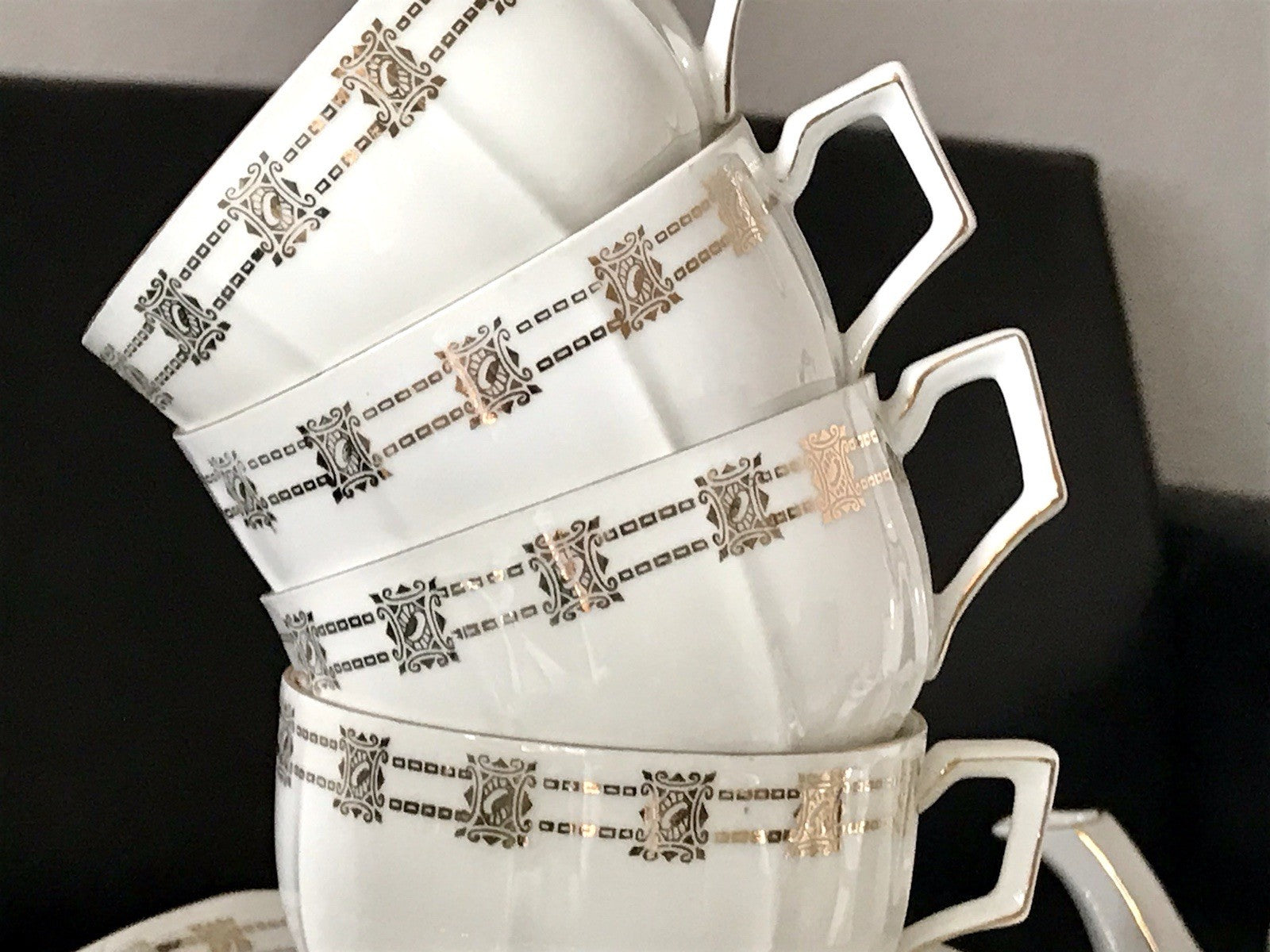 Antik Art Déco Porzellan 11 Personen Kaffeeservice EDEL Goldrand Golddekor