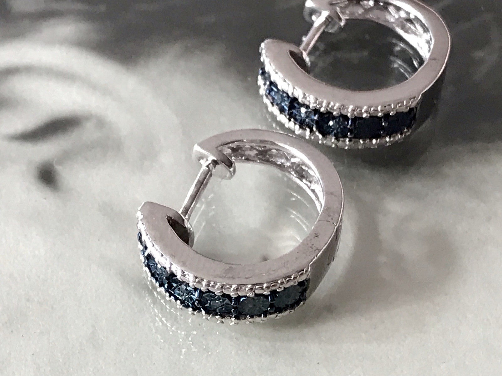 Ohrringe 925 Silber Creole Klappcreolen blaue Steine Saphire? Edel HN