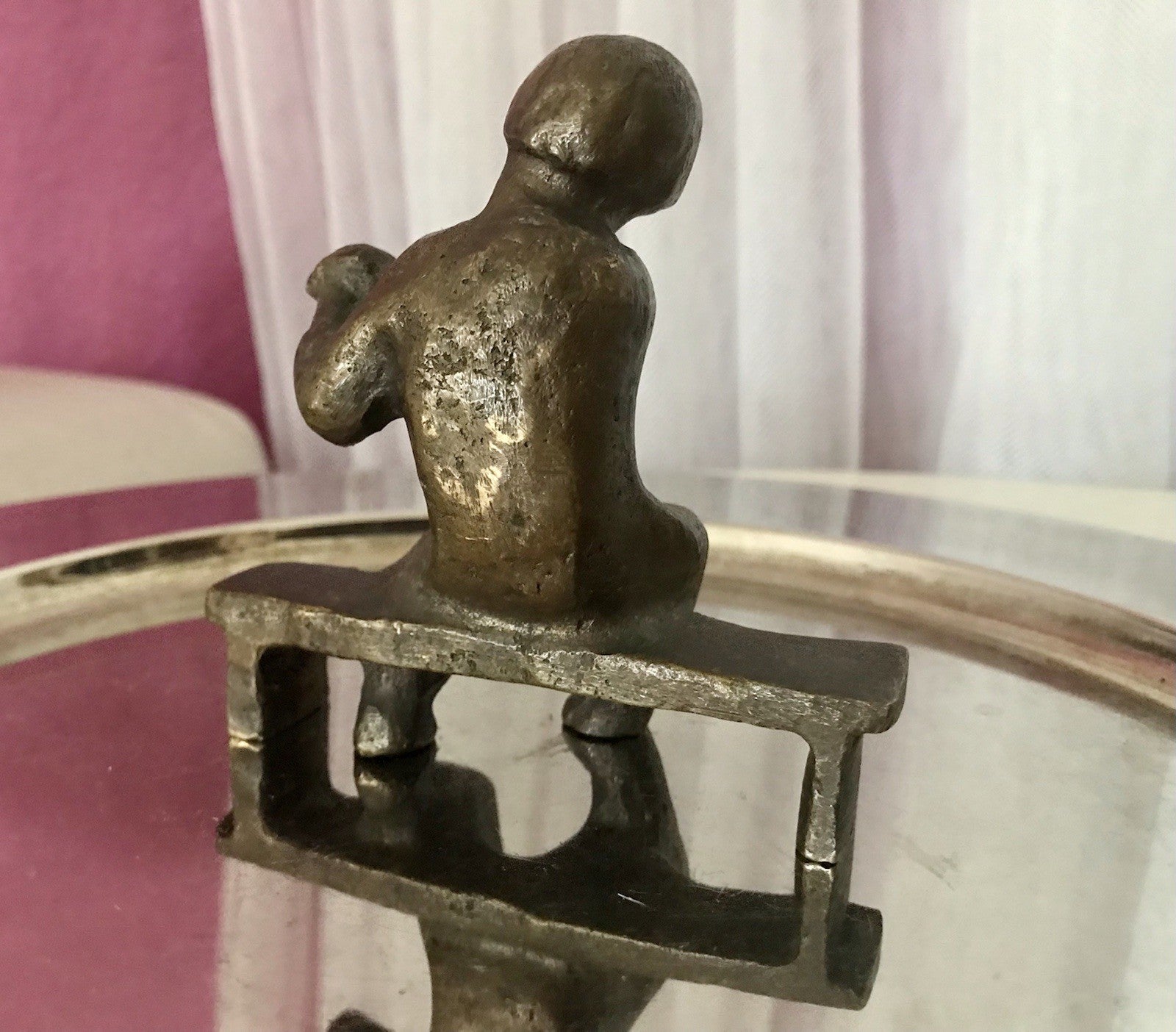 Vintage Bronze Figur Kind Junge Skulptur Fischedick Junge mit Flöte auf der Bank