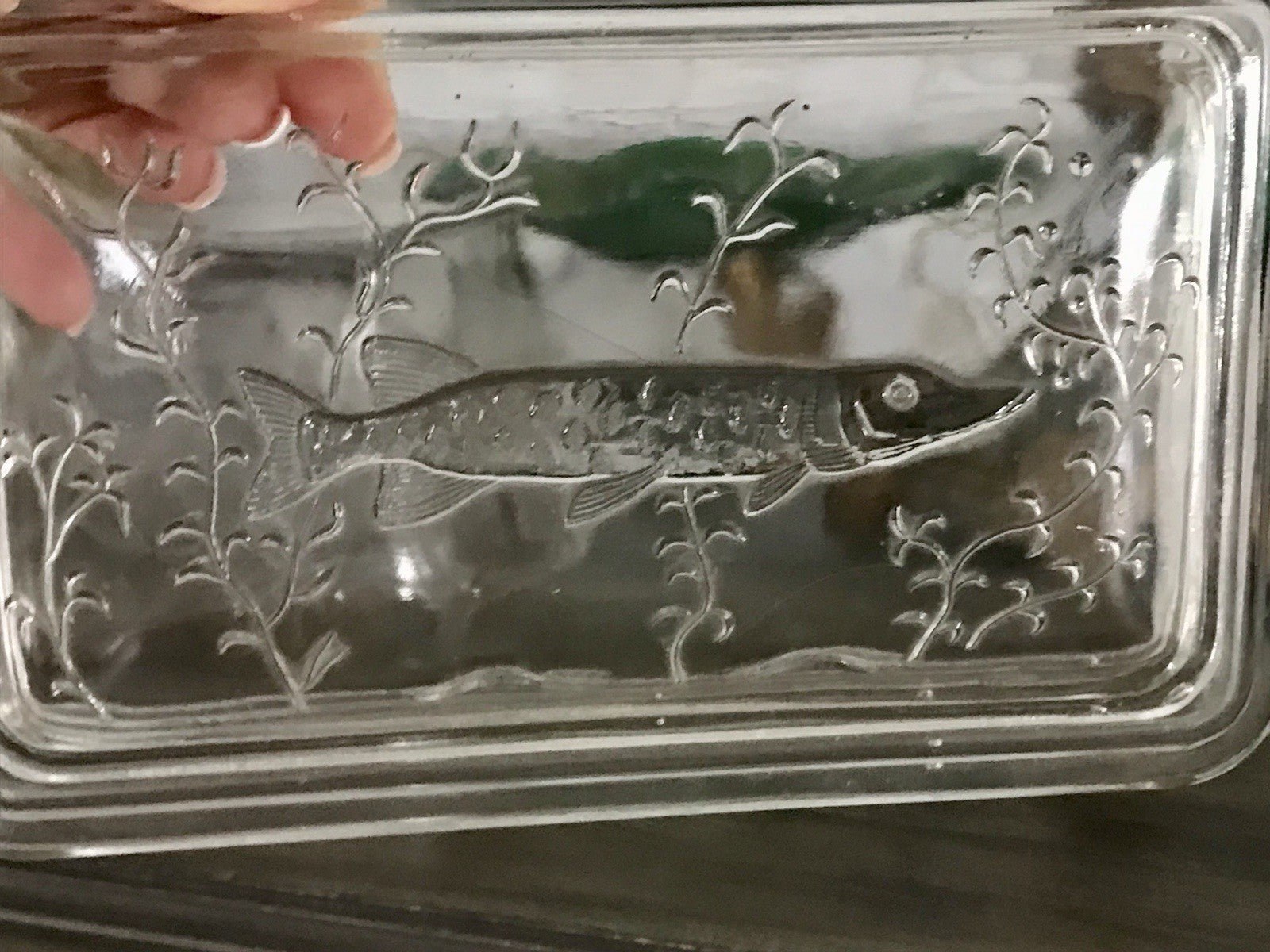 Antik Art Déco Deckeldose Dose Glasdose Pressglas Haribo Lakritze Fischmuster