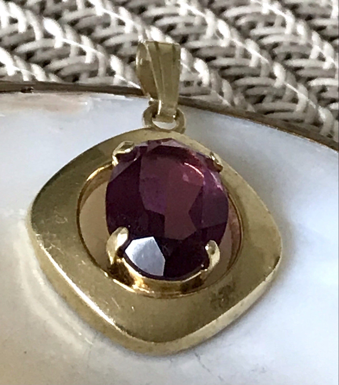 Vintage Designer Anhänger lila Stein Amethyst? Amerik. Doublè vergoldet