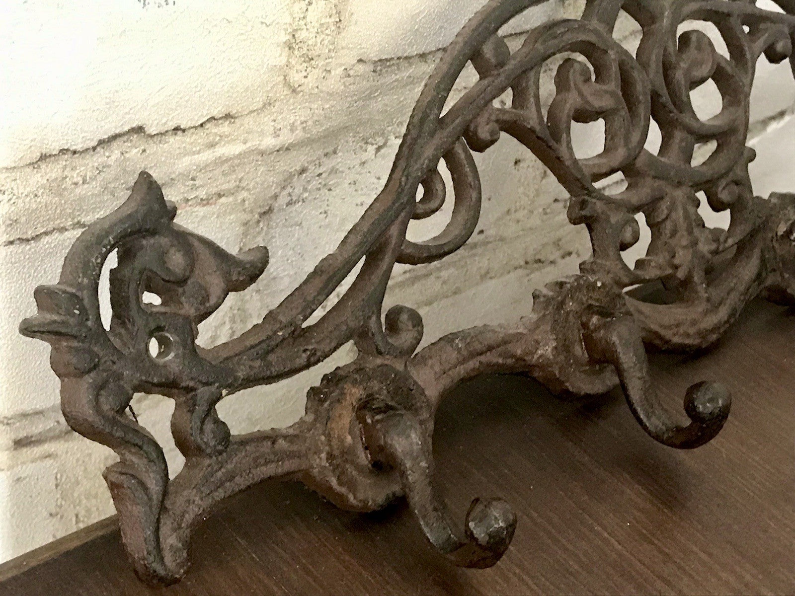Nostalgie Landhaus Antiklook antikisiert Handtuchhalter Eisenguss  Gusseisen