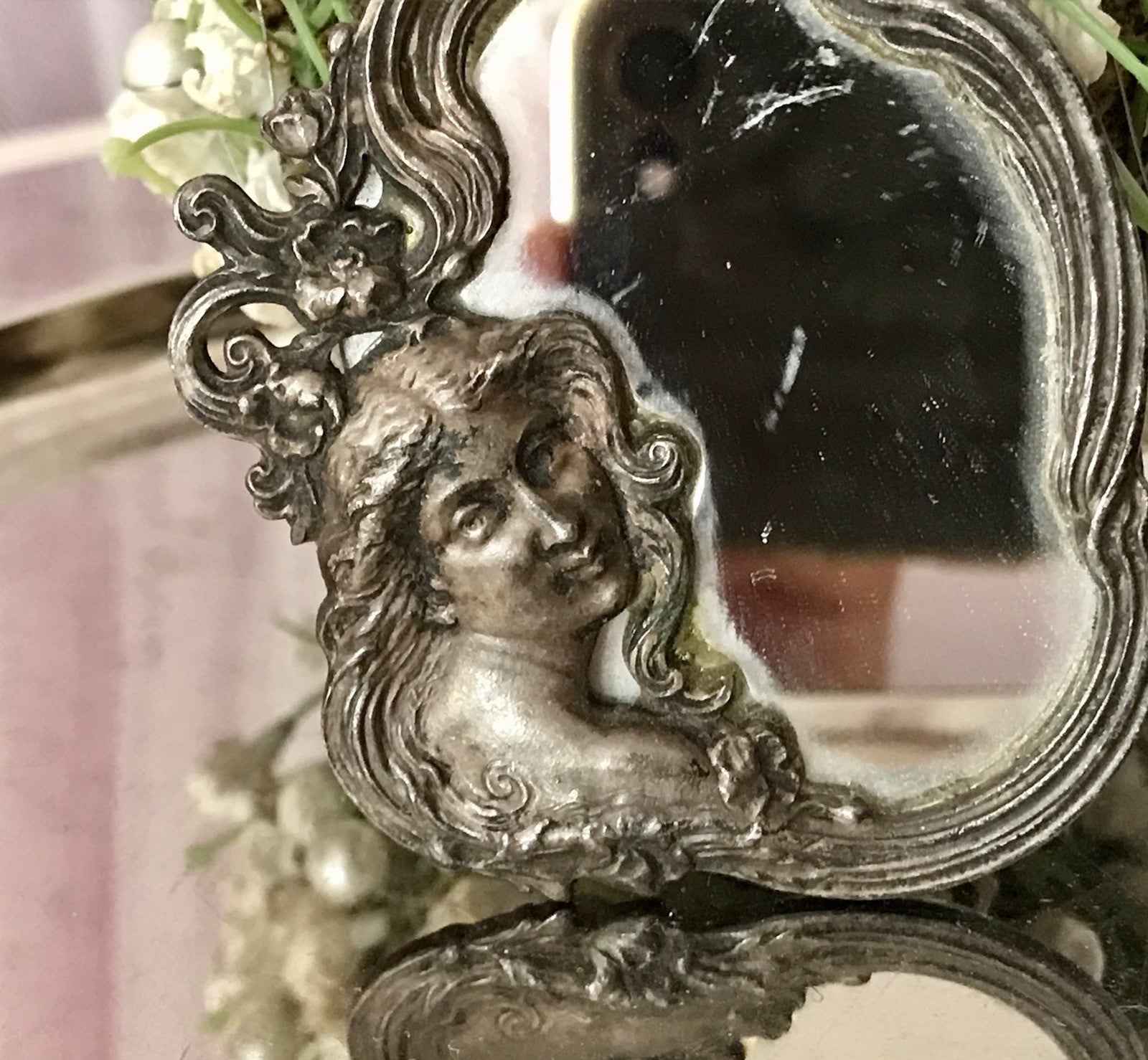 Antik kleiner Taschenspiegel Spiegel versilbert Jugendstil Frau-Büste