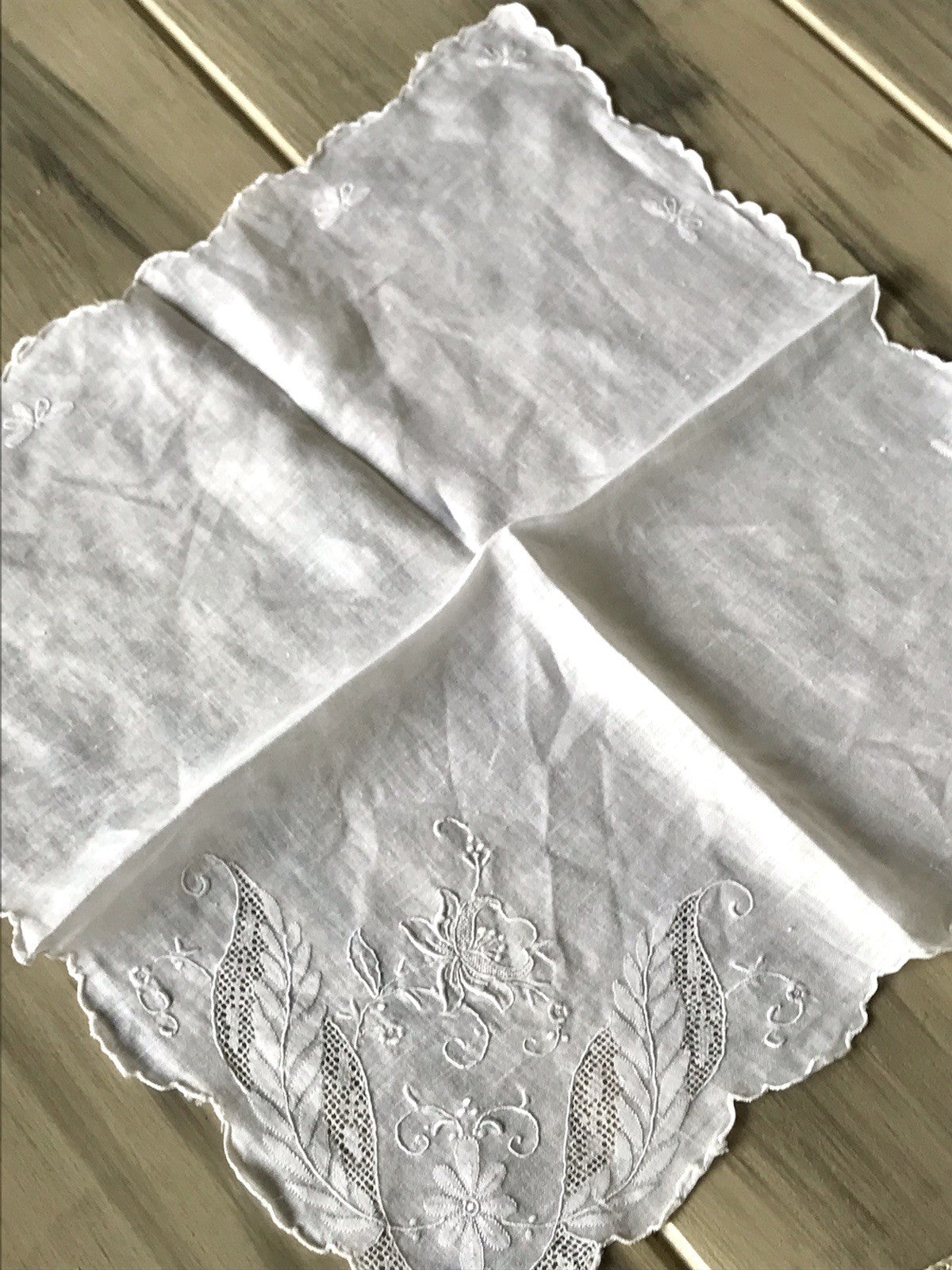 Antik 4x Taschentuch Taschentücher Stickerei weiß Batist Spitze elegant bestickt