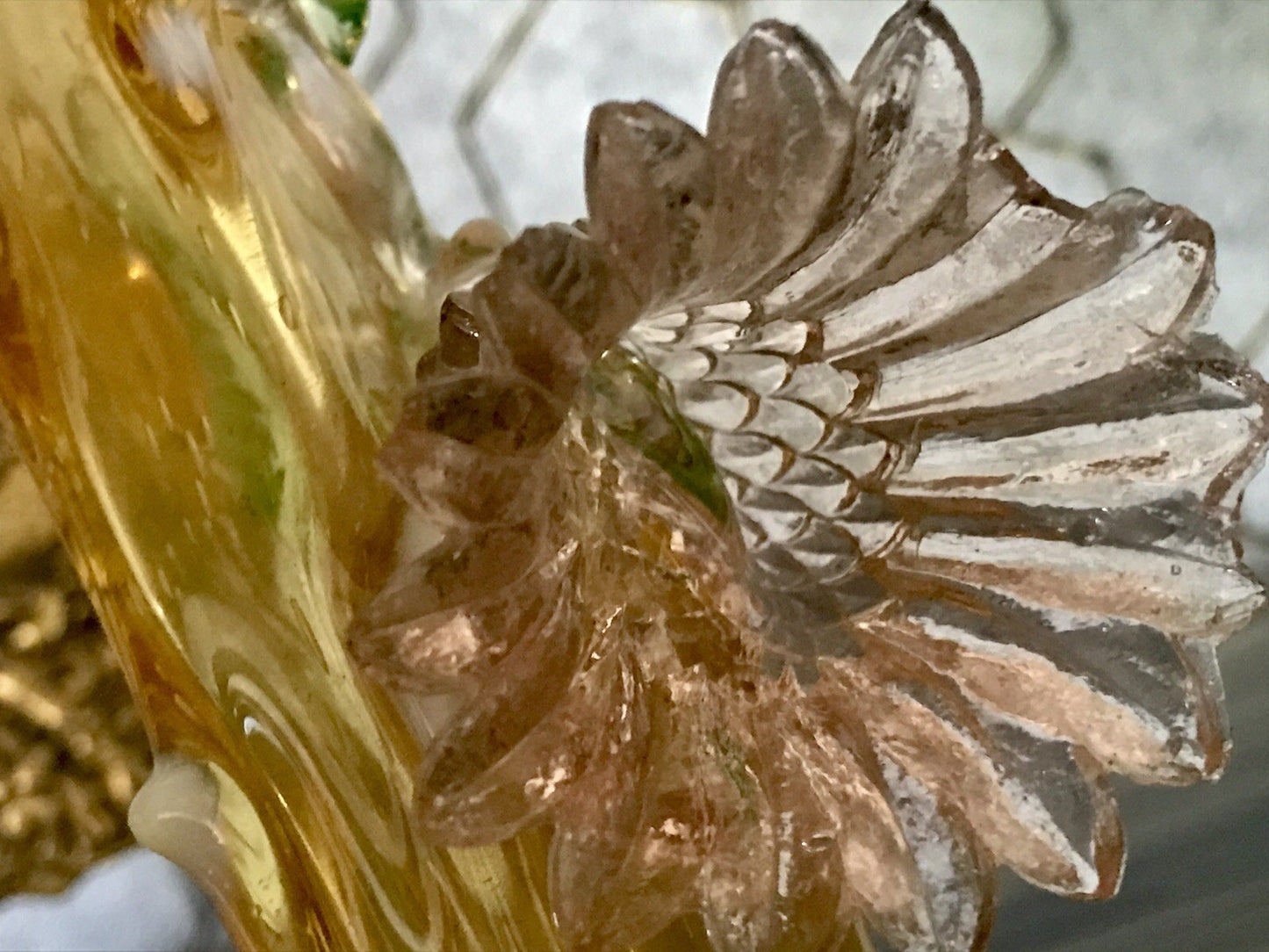 Antik Vase Glasvase Jugendstil Aufschmelzungen Krallik? Lötz? teils Uranglas