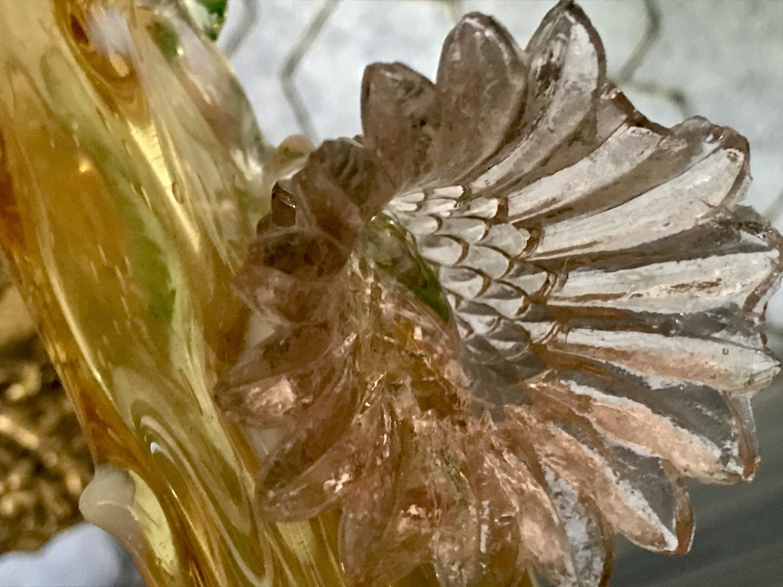 Antik Vase Glasvase Jugendstil Aufschmelzungen Krallik? Lötz? teils Uranglas