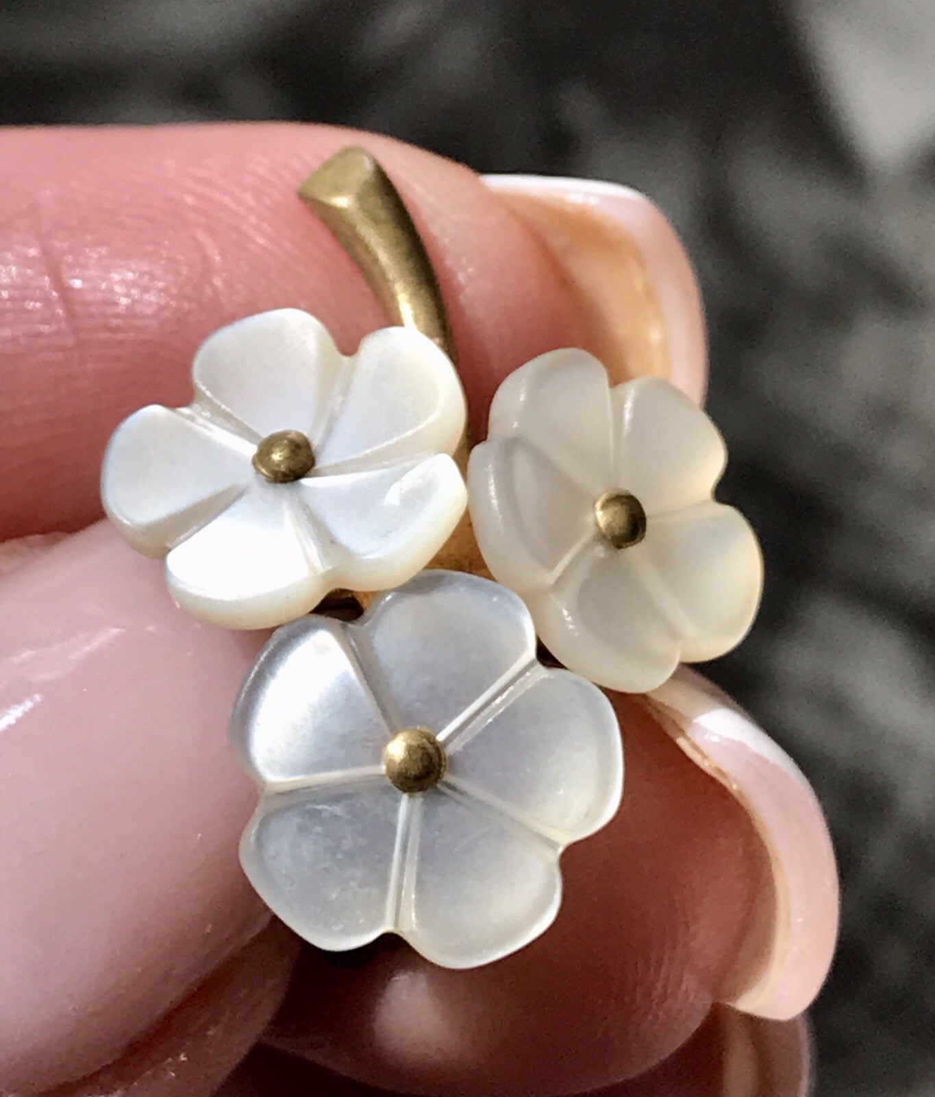 Vintage 50er Ohrclipse Ohrringe 3 weiße Blumen