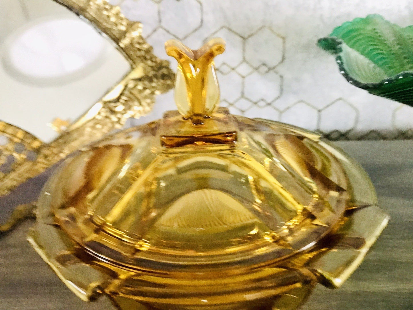 Antik Art Déco Dose Glasdose Pressglas Bernstein Gelb Amber