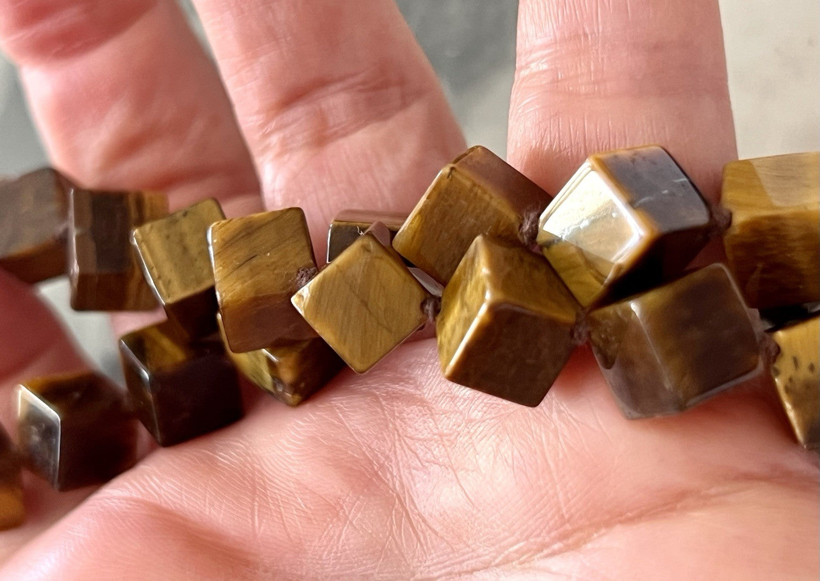 Vintage Halskette Damen Tigerauge Würfel- Perlen Kette geknotet