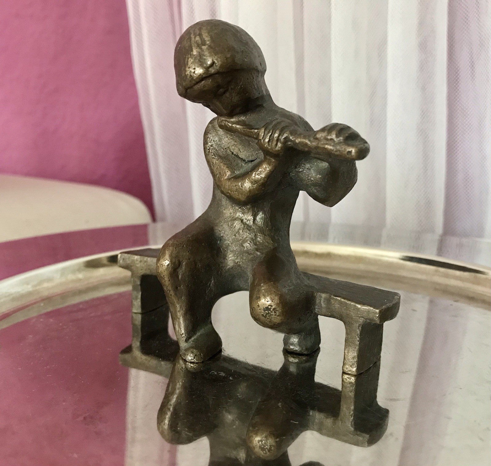 Vintage Bronze Figur Kind Junge Skulptur Fischedick Junge mit Flöte auf der Bank