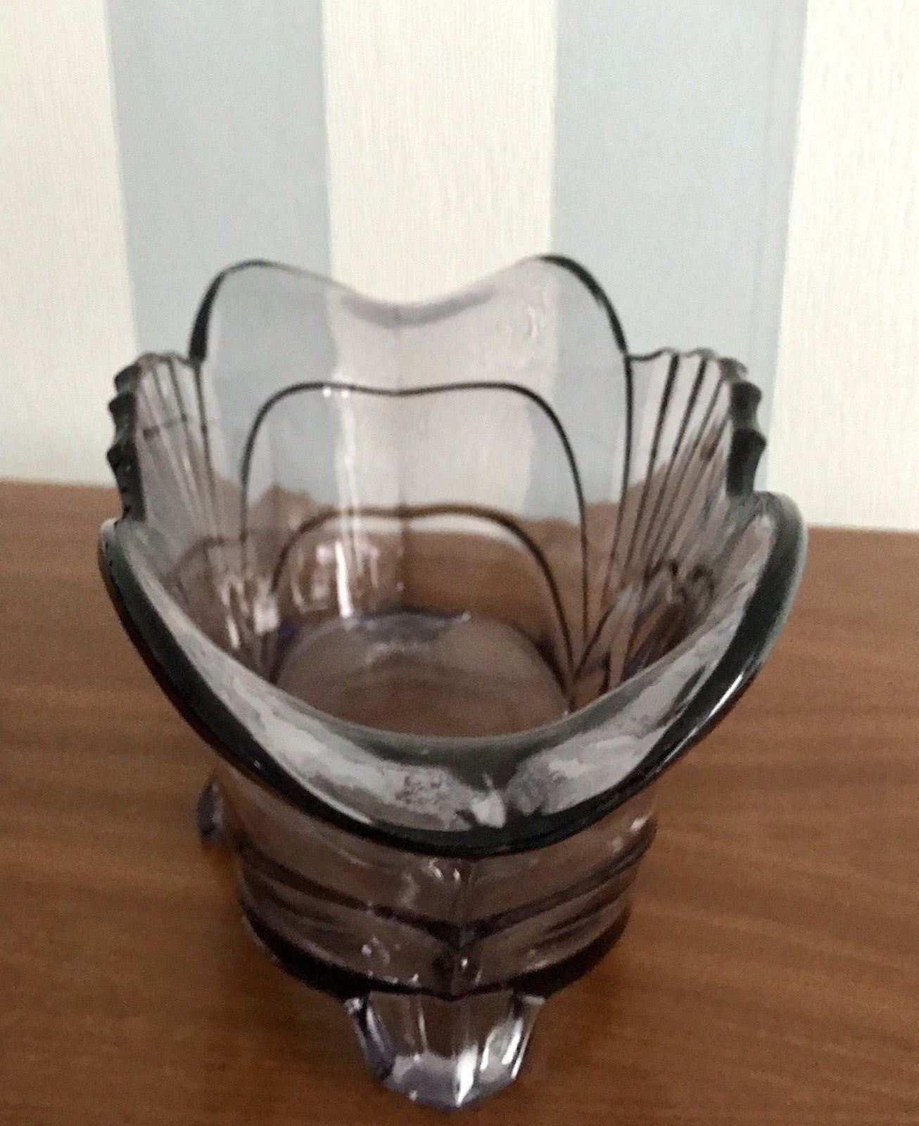 Antik Art Déco lila Pressglas Schale Glas Brockwitz Fruchtschale 1941 Jardiniere