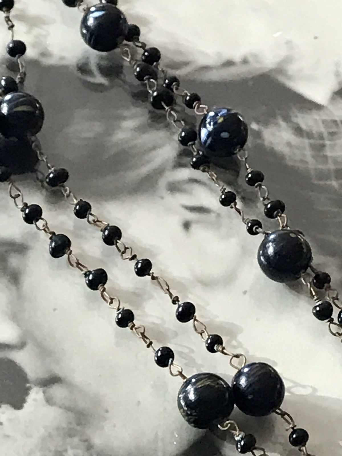 Alt antik? Vintage lange Halskette Kette schwarze Murano Perlen Sehr Schön