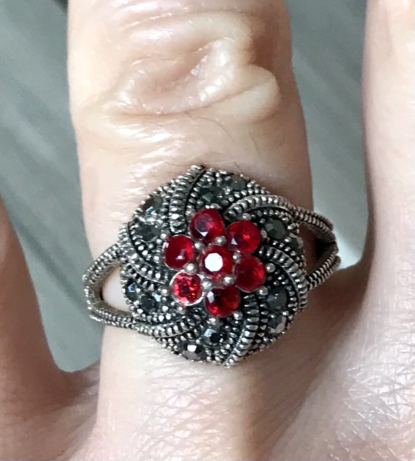 Alt antikisiert Damen Ring Silber 925 SUPER rote Steine Markasite Gr.55