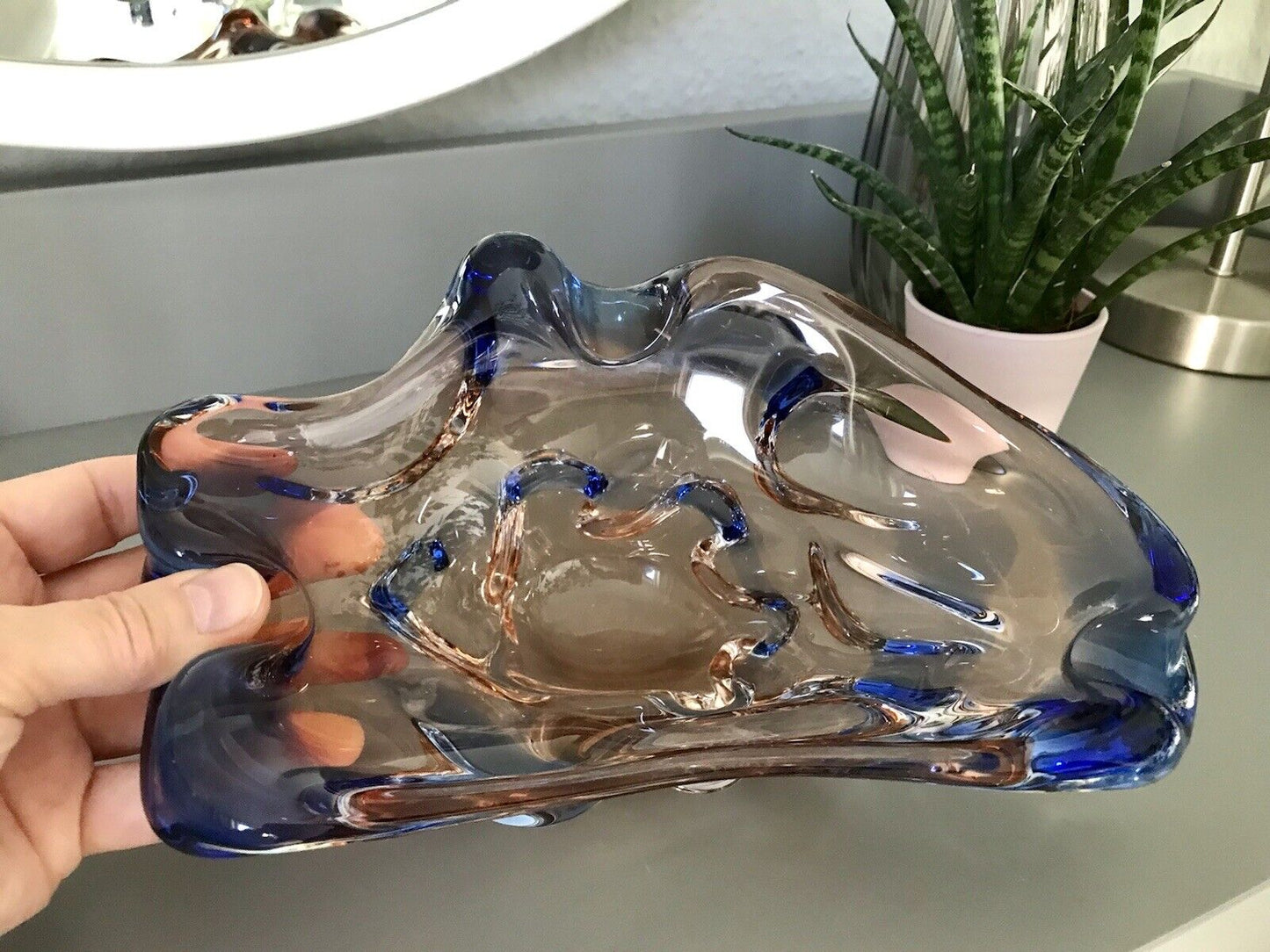 Murano? Böhmen? 60er Jahre Aschenbecher Schale Glas apricot Blau Edel