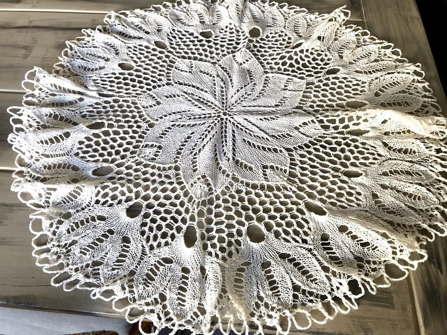 Antik alt Spitze weiß Tischdecke rund 57 cm Baumwolle gestrickt  So Schön!