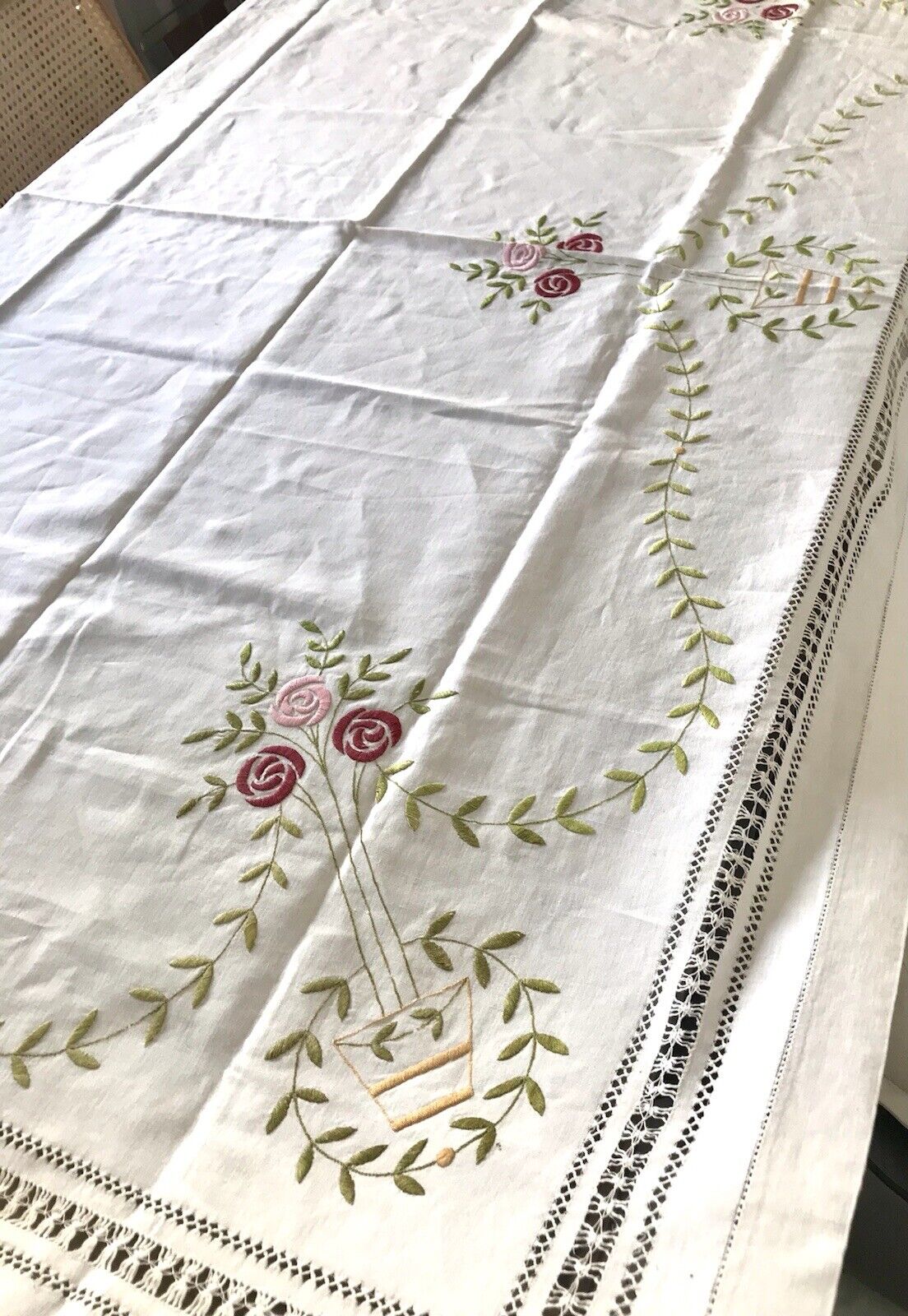 Antik Leinen Jugendstil Tischdecke natur bunt Rosen Stickerei 136 cm x 205 cm