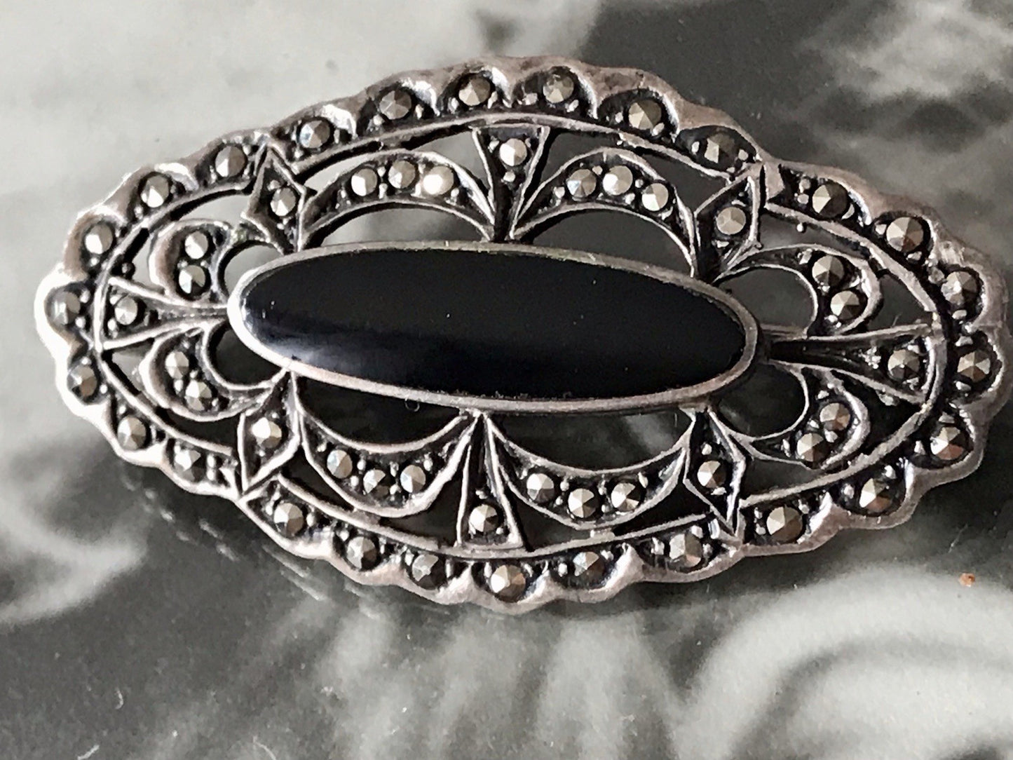 Antik Art Déco Edel Silber 925er Markasiten Onyx Edel Brosche