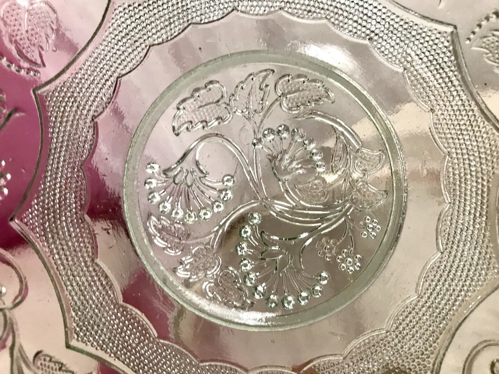 Antik Jugendstil gewellter Serviettenrand Pressglas Schale Glas so schön! grün