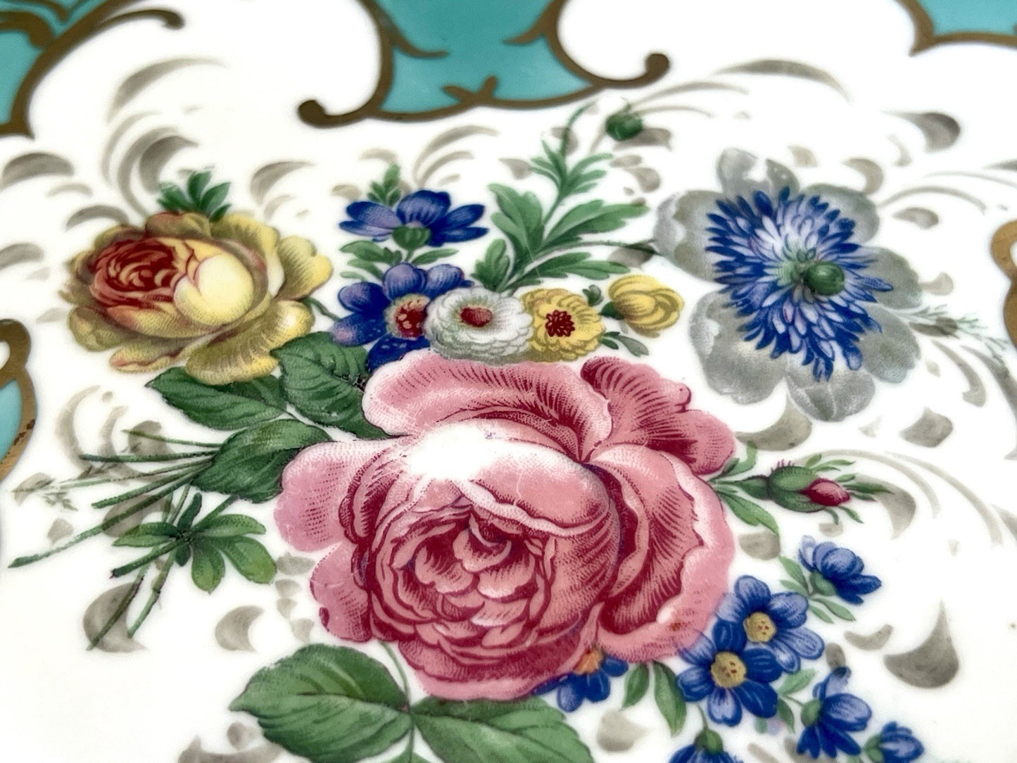 Antik  Alt Porzellan Tablett türkis rund Blumen Golddekor