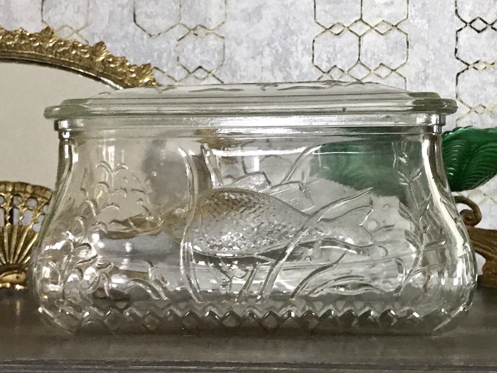 Antik Art Déco Deckeldose Dose Glasdose Pressglas Haribo Lakritze Fischmuster