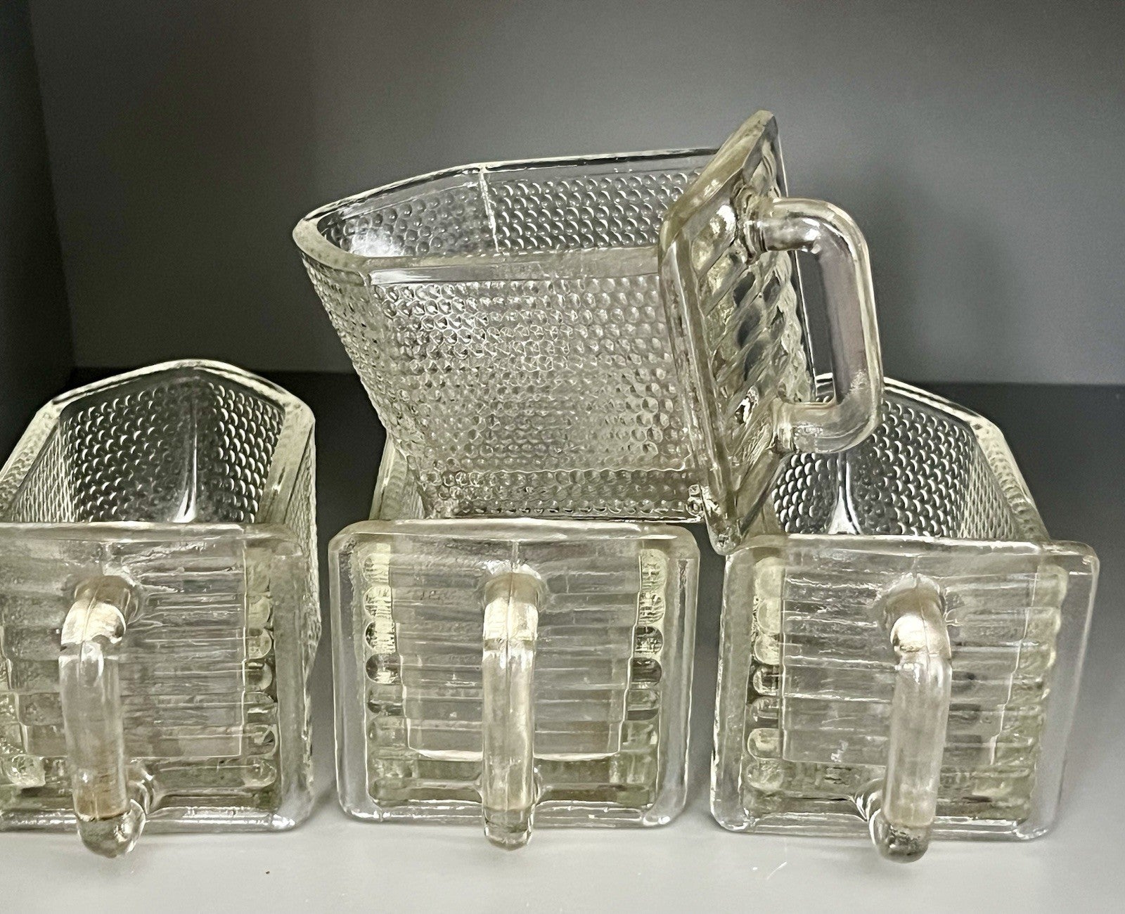 Antik Art Déco 4 Glas Schütten Pressglas von Gerrix