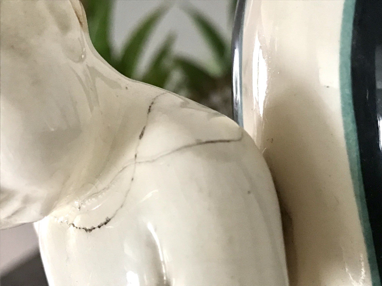 Antik Wilhelm Süß Karlsruher Majolika Keramik Korb Jardiniere Schale mit Putti