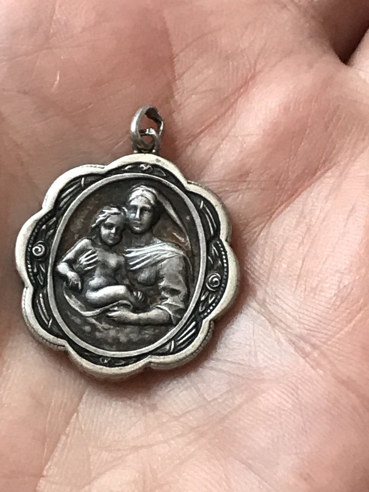 Antik Edel Anhänger Kettenanhänger Silber christlich Maria Mutter Gottes Jesus