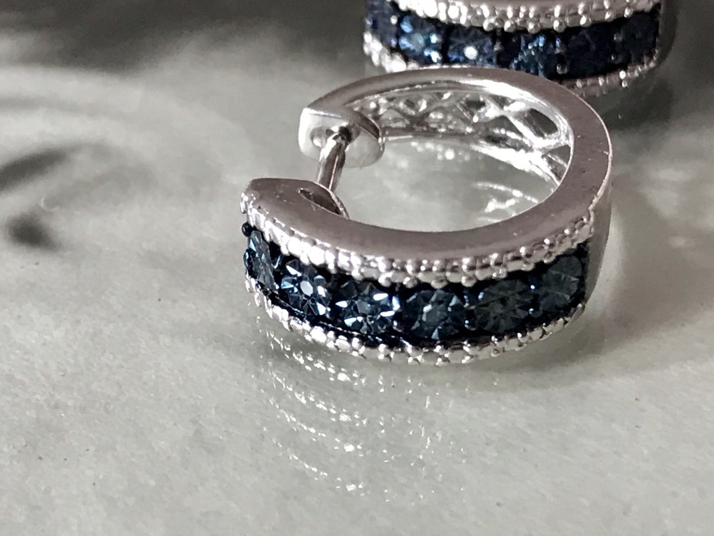 Ohrringe 925 Silber Creole Klappcreolen blaue Steine Saphire? Edel HN