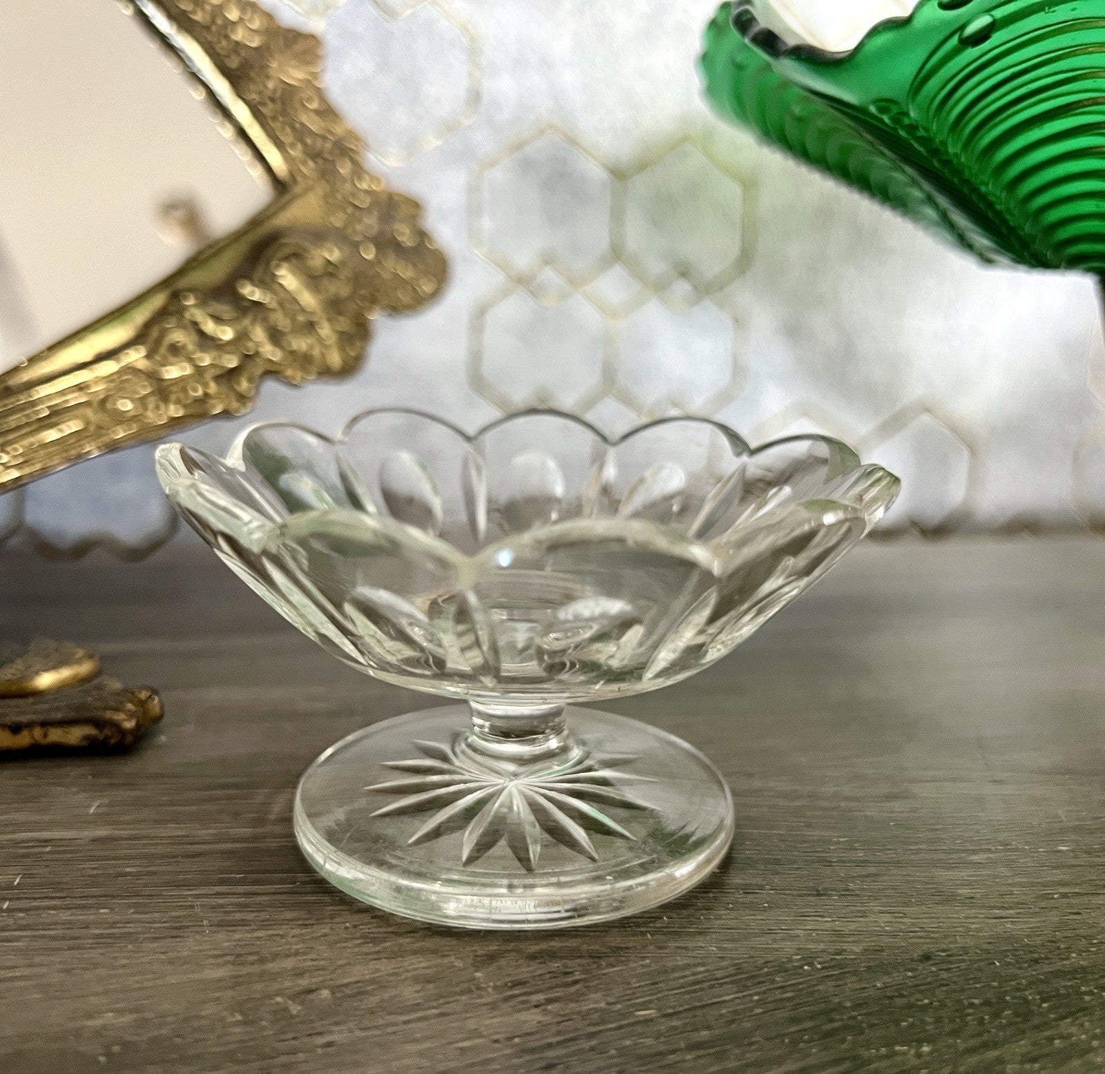 Antik Biedermeier kleine Fußschale Schale Glasschale um 1850 Oliven