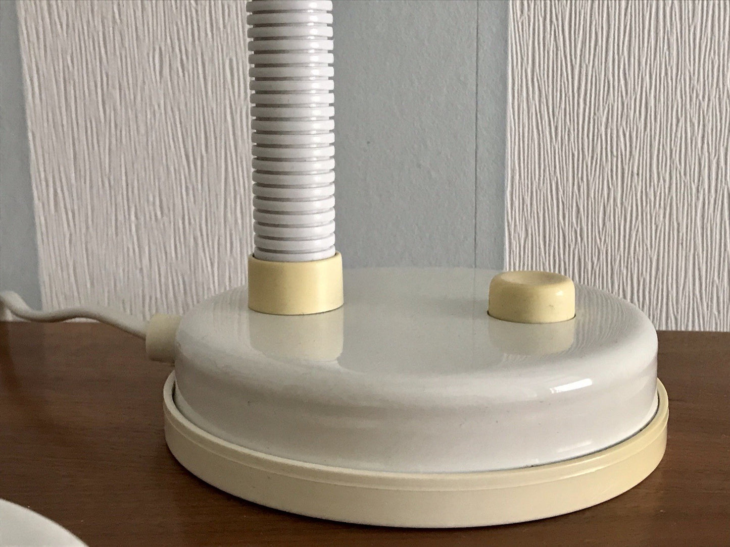 Vintage 70er 80er 2x Gelenkarm Tischleuchte Lampe Leuchte belgisch weiß