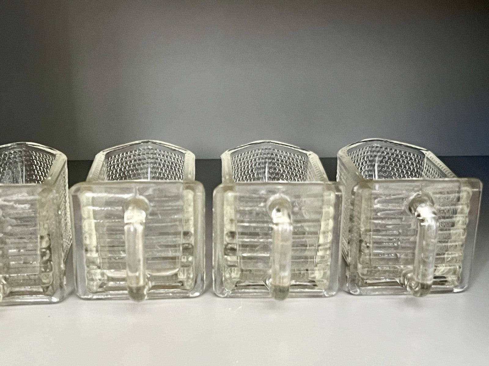 Antik Art Déco 4 Glas Schütten Pressglas von Gerrix