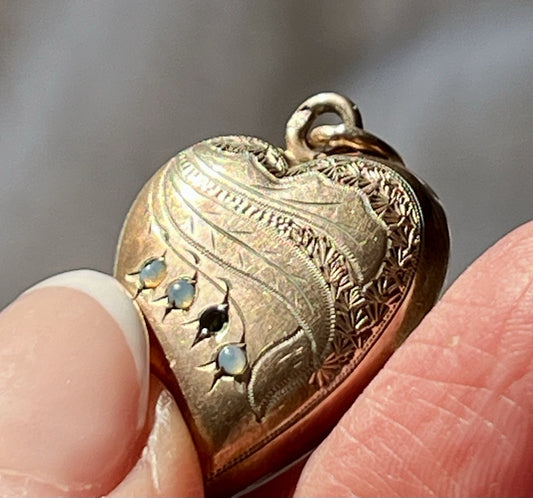 Antik Herz Kettenanhänger Anhänger Schaumgold? Walzgold? gold Doublè? Opale?