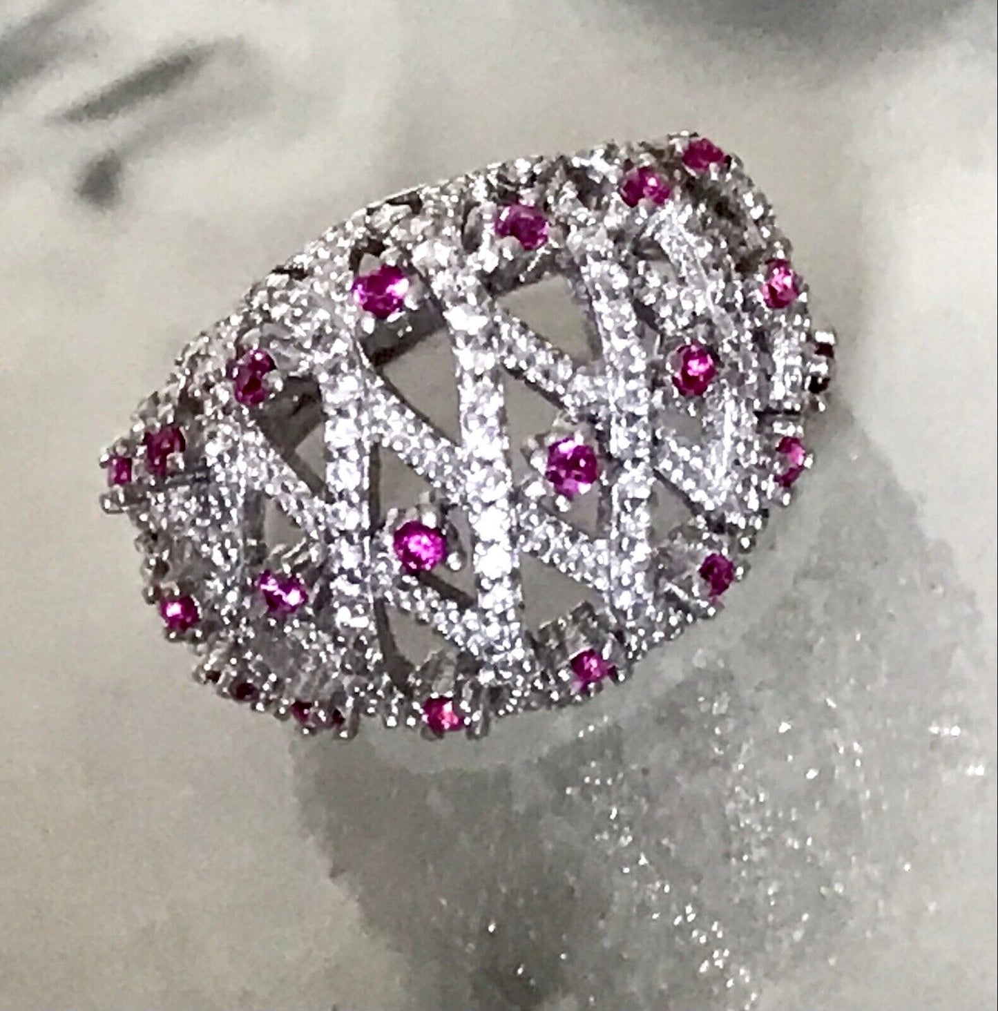 Elegant Wunderschöner DAMEN RING Silber 925 Gr.55 17,5 Rubine?