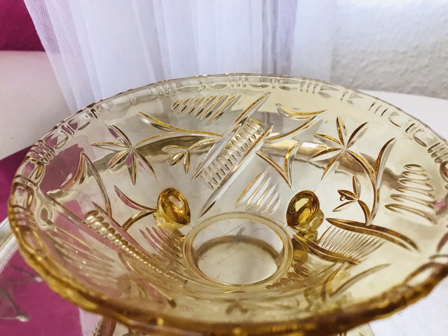Antik gelb Art Déco Schale Pressglas Glasschale 3füßig So Schön!