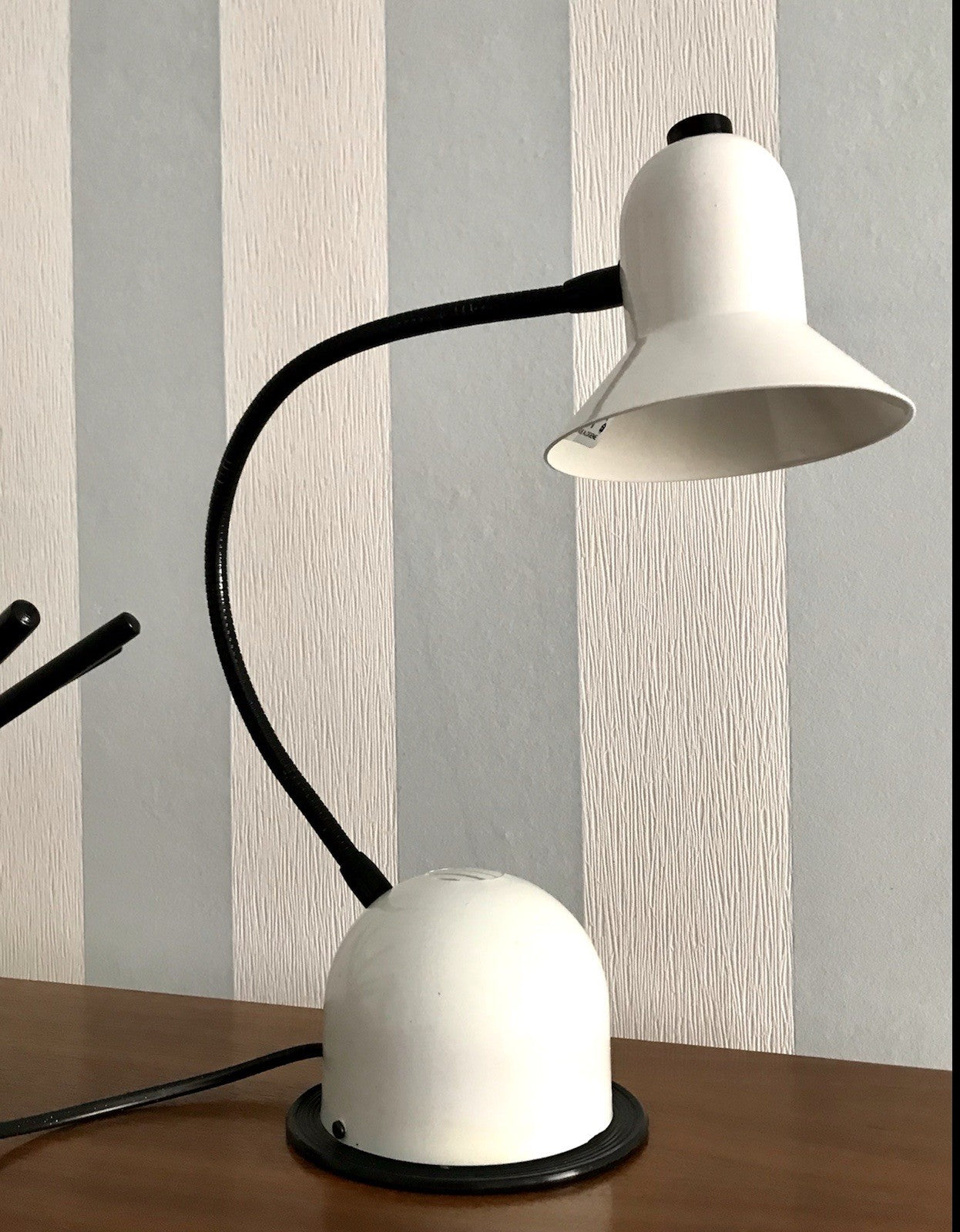 Vintage 70er Gelenkarm Tischleuchte Lampe Leuchte Stilplast Italy schwarz weiß